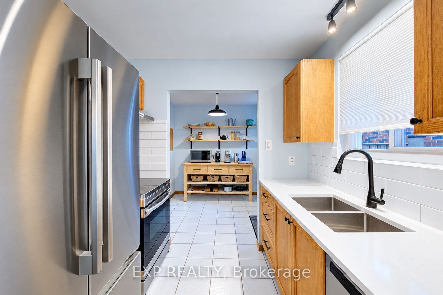 115 Chopin Drive, Kitchener, Waterloo ON N2M 2G3 115 Chopin Drive, Kitchener, Waterloo ON N2M 2G3
