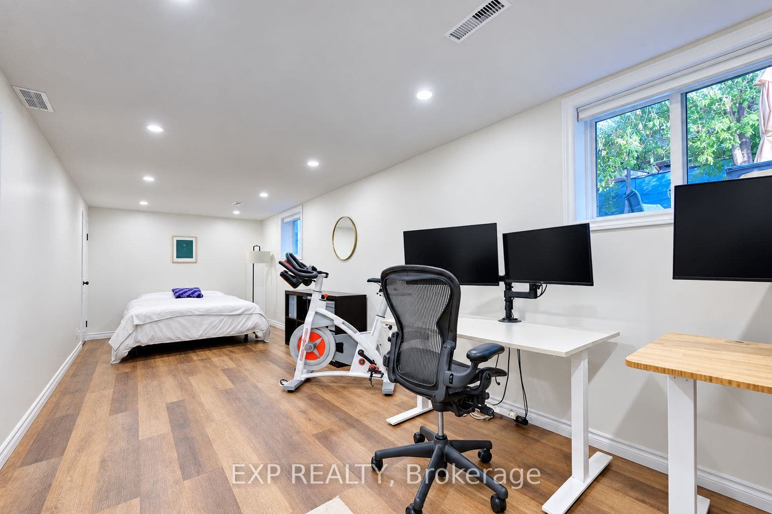 115 Chopin Drive, Kitchener, Waterloo ON N2M 2G3 115 Chopin Drive, Kitchener, Waterloo ON N2M 2G3