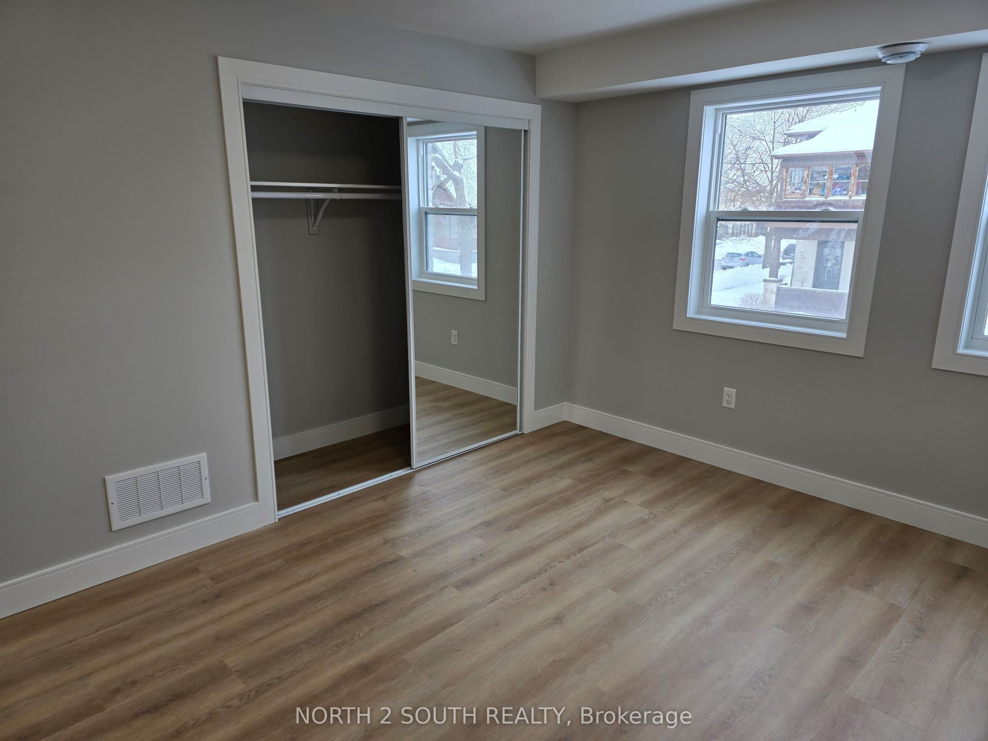 241 Darling Street, #1, Brantford, Brantford ON N3S 3X3 241 Darling Street, #1, Brantford, Brantford ON N3S 3X3