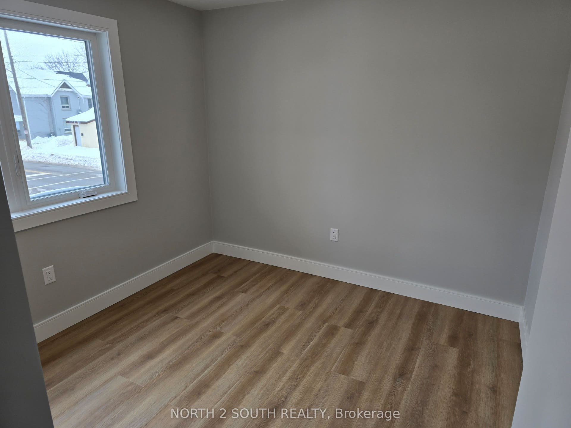 241 Darling Street, #1, Brantford, Brantford ON N3S 3X3 241 Darling Street, #1, Brantford, Brantford ON N3S 3X3