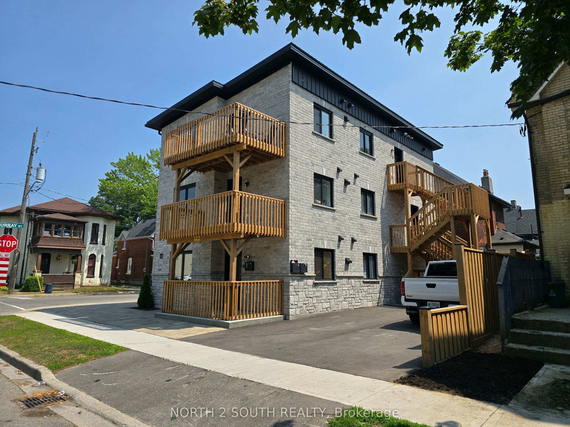 241 Darling Street, #1, Brantford, Brantford ON N3S 3X3 241 Darling Street, #1, Brantford, Brantford ON N3S 3X3