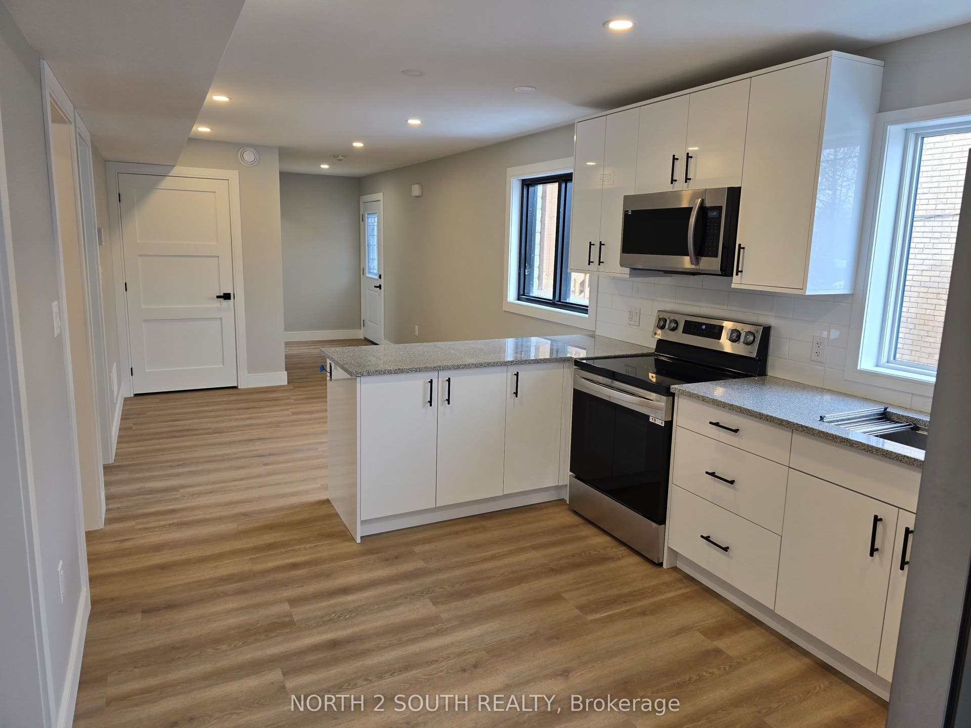 241 Darling Street, #1, Brantford, Brantford ON N3S 3X3 241 Darling Street, #1, Brantford, Brantford ON N3S 3X3