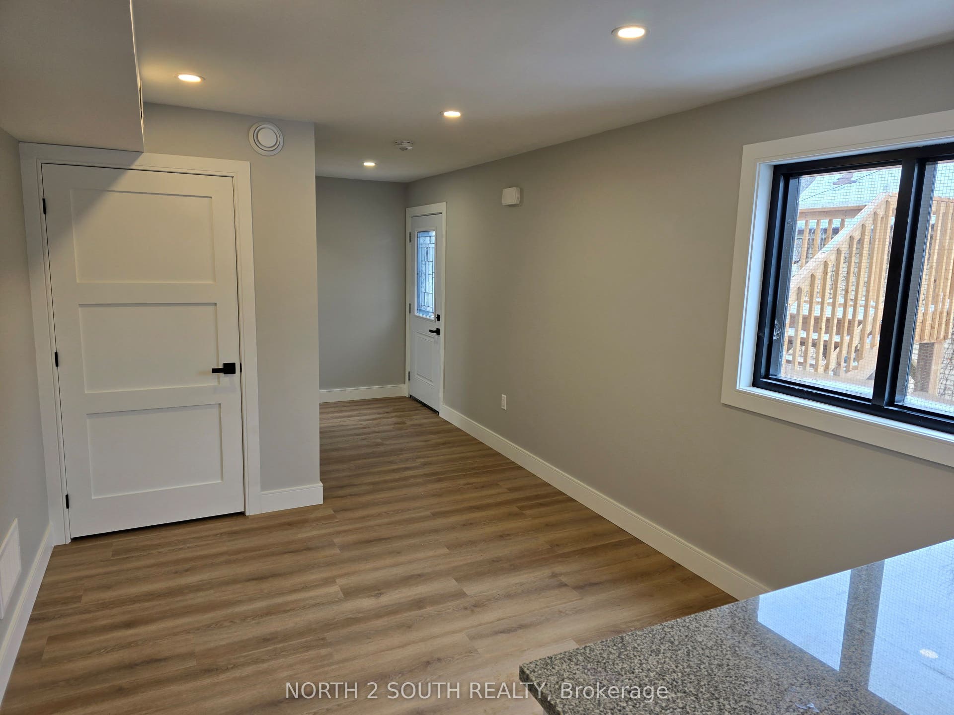 241 Darling Street, #1, Brantford, Brantford ON N3S 3X3 241 Darling Street, #1, Brantford, Brantford ON N3S 3X3