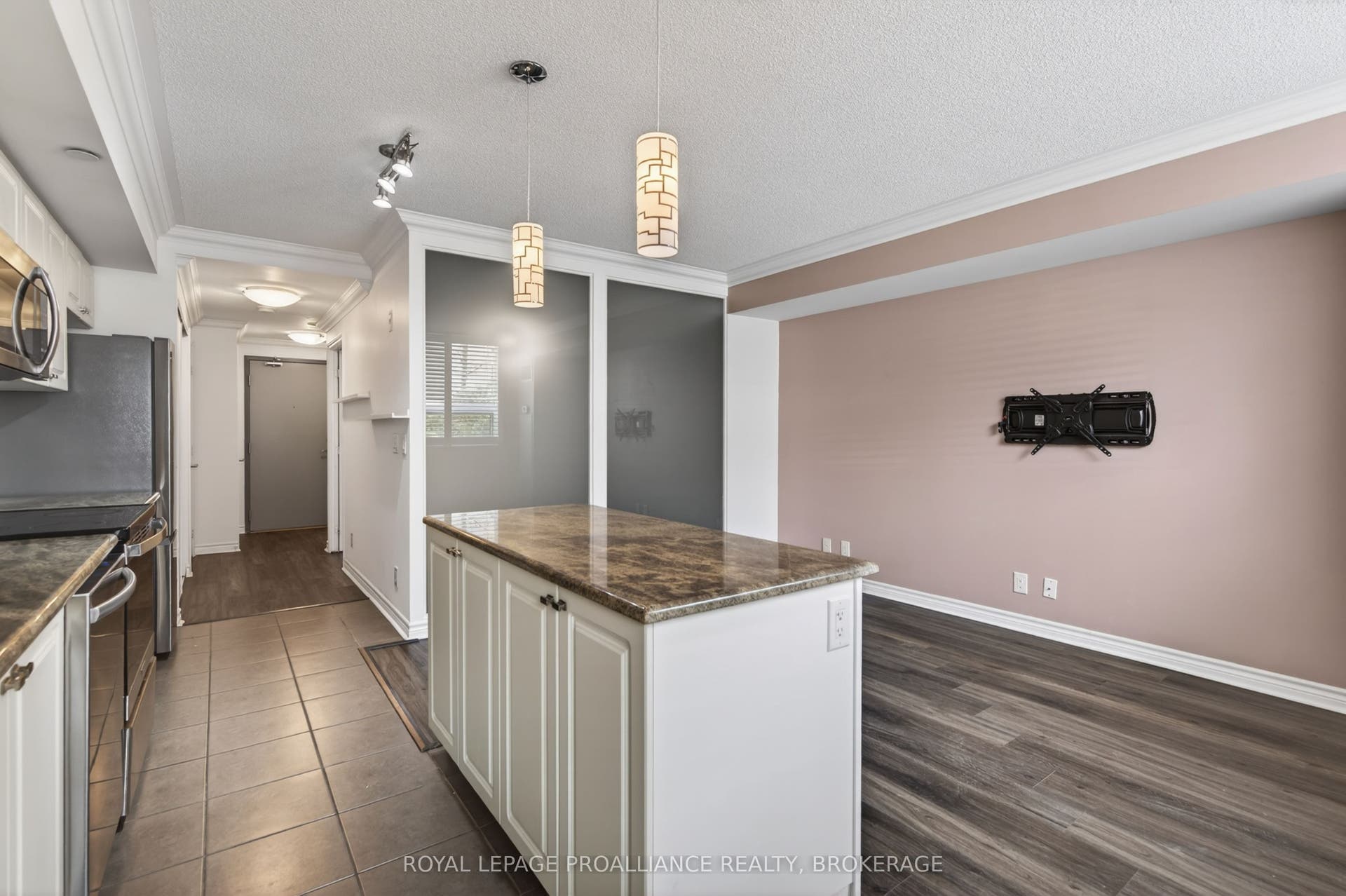 121 Queen Street, #A2, Kingston, Frontenac ON K7K 0G6