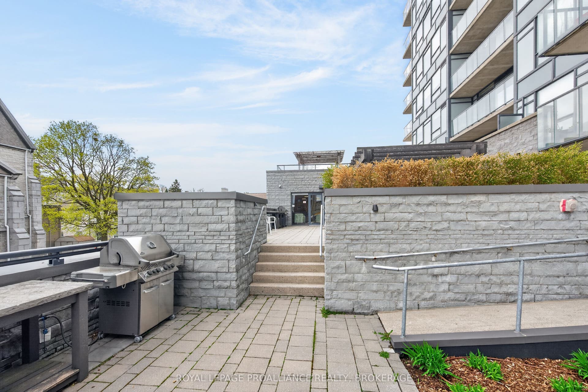 121 Queen Street, #A2, Kingston, Frontenac ON K7K 0G6