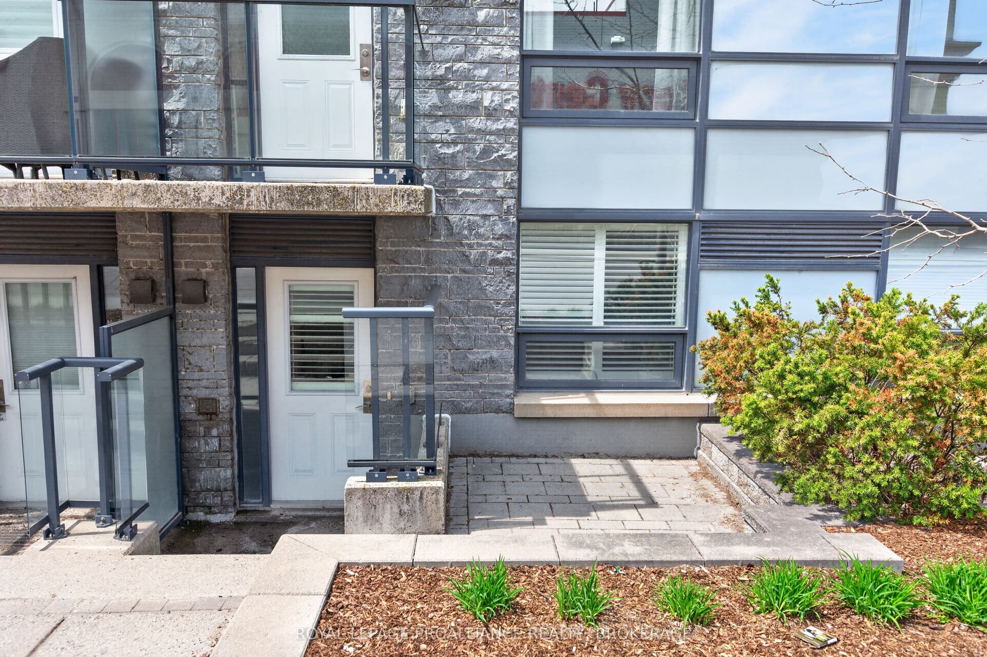 121 Queen Street, #A2, Kingston, Frontenac ON K7K 0G6