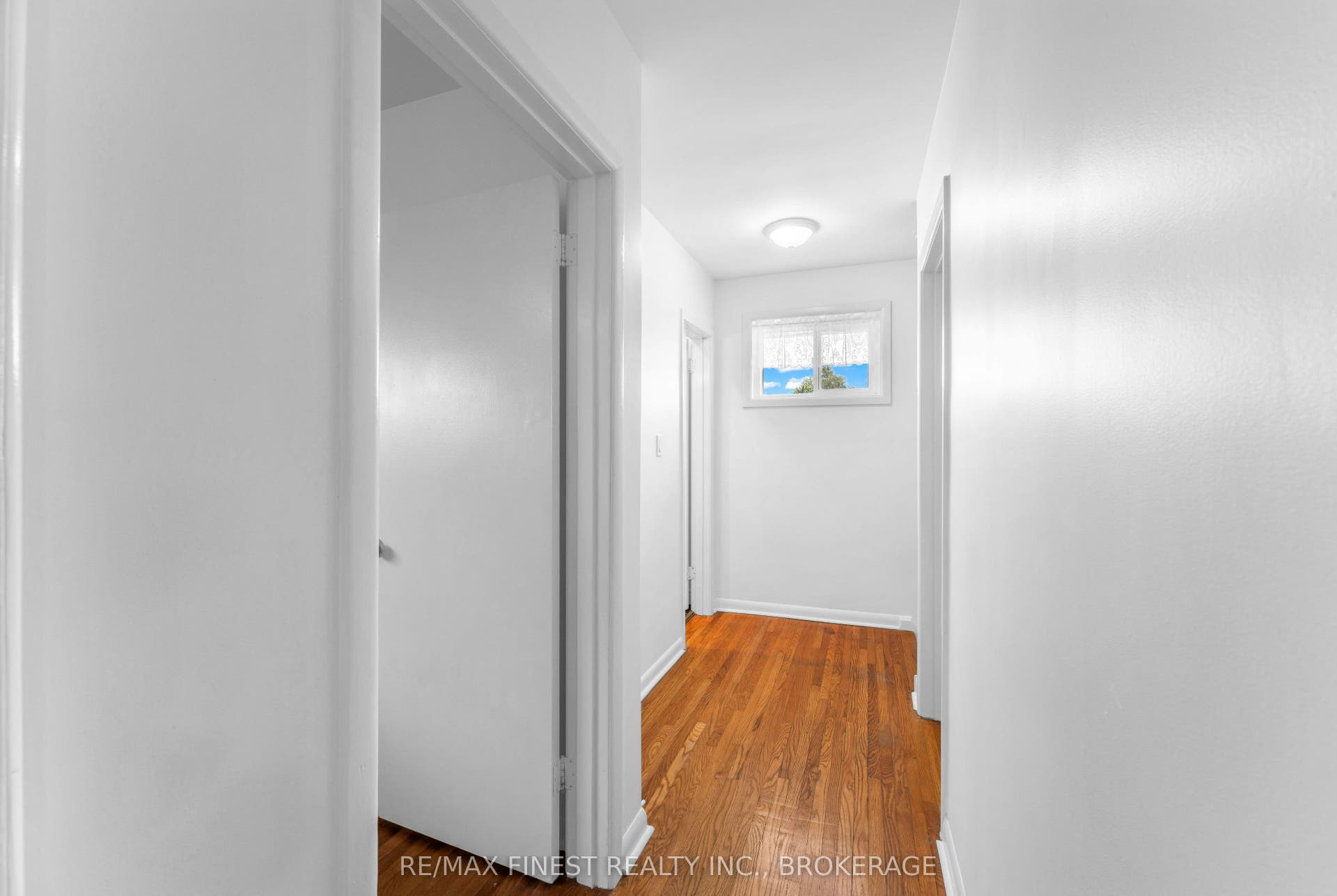 330 Meadowcrest Road, Kingston, Frontenac ON K7M 3S3 330 Meadowcrest Road, Kingston, Frontenac ON K7M 3S3