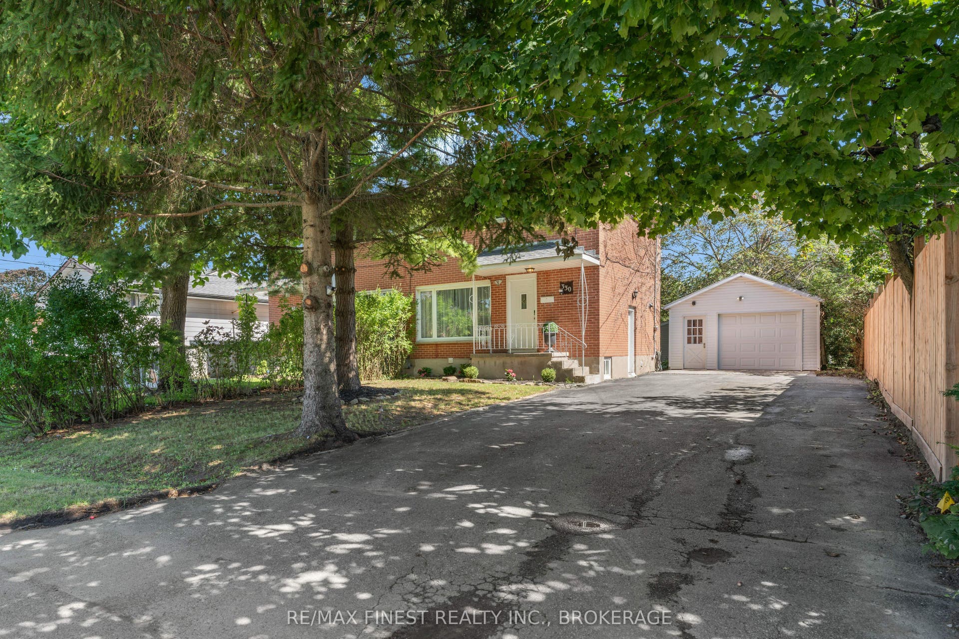 330 Meadowcrest Road, Kingston, Frontenac ON K7M 3S3 330 Meadowcrest Road, Kingston, Frontenac ON K7M 3S3
