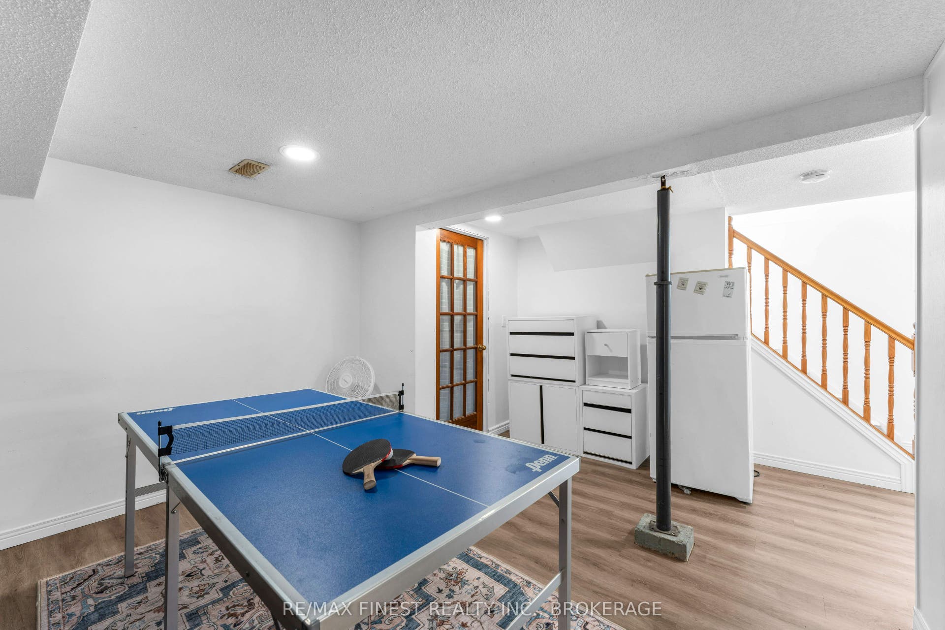 330 Meadowcrest Road, Kingston, Frontenac ON K7M 3S3 330 Meadowcrest Road, Kingston, Frontenac ON K7M 3S3