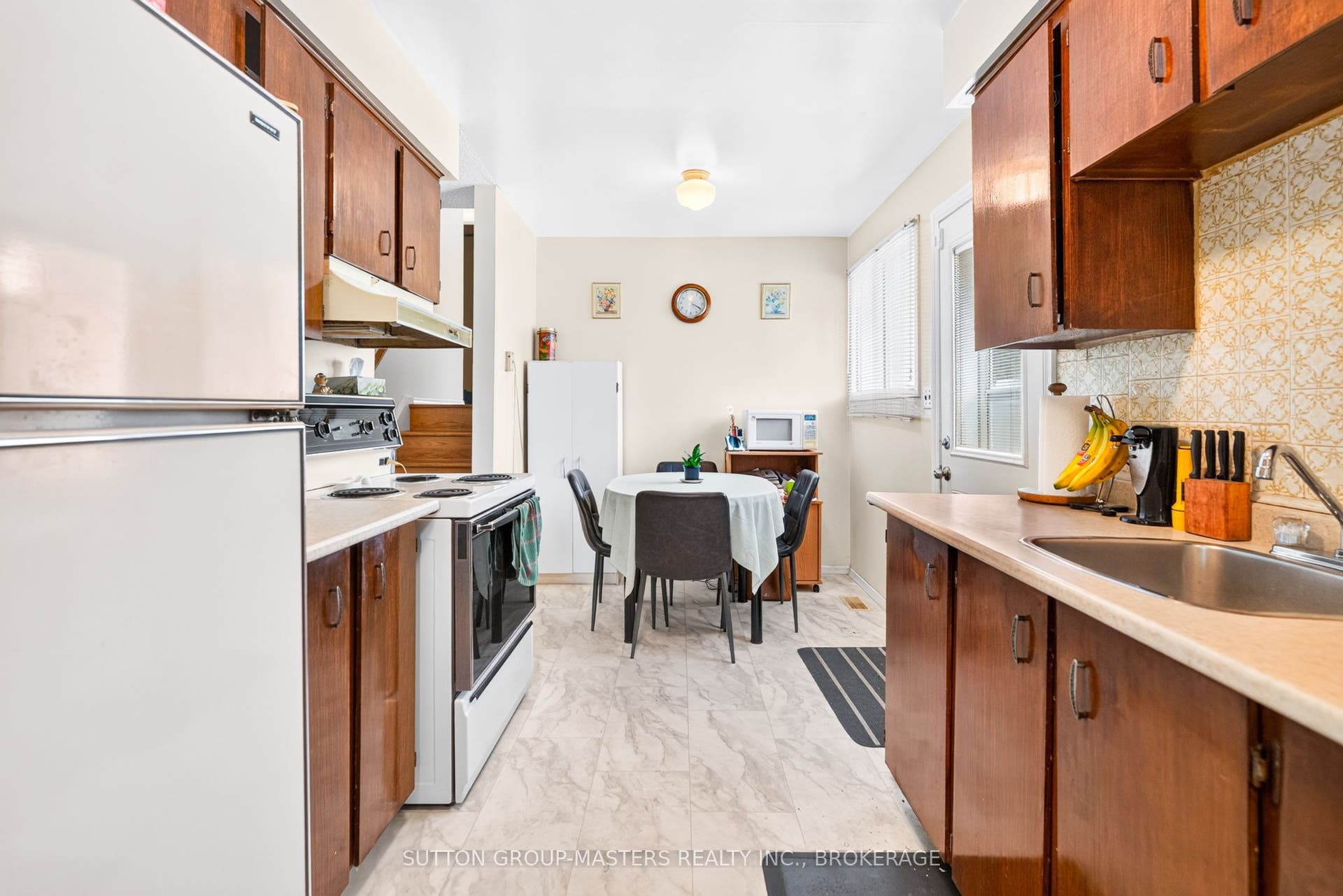 81 Mary Street, Kingston, Frontenac ON K7M 6M5
