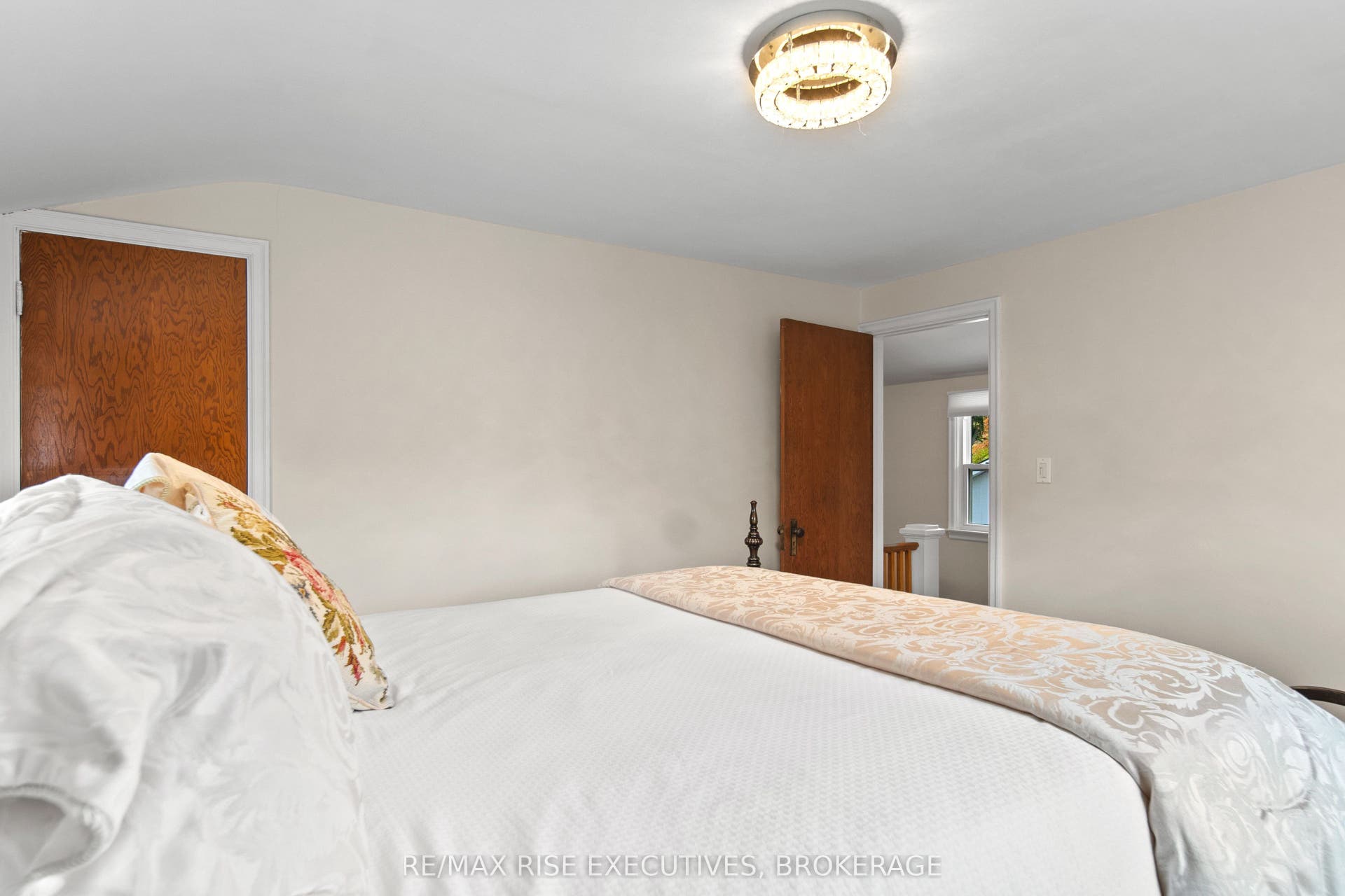 130 Florence Street, Kingston, Frontenac ON K7M 1Y8