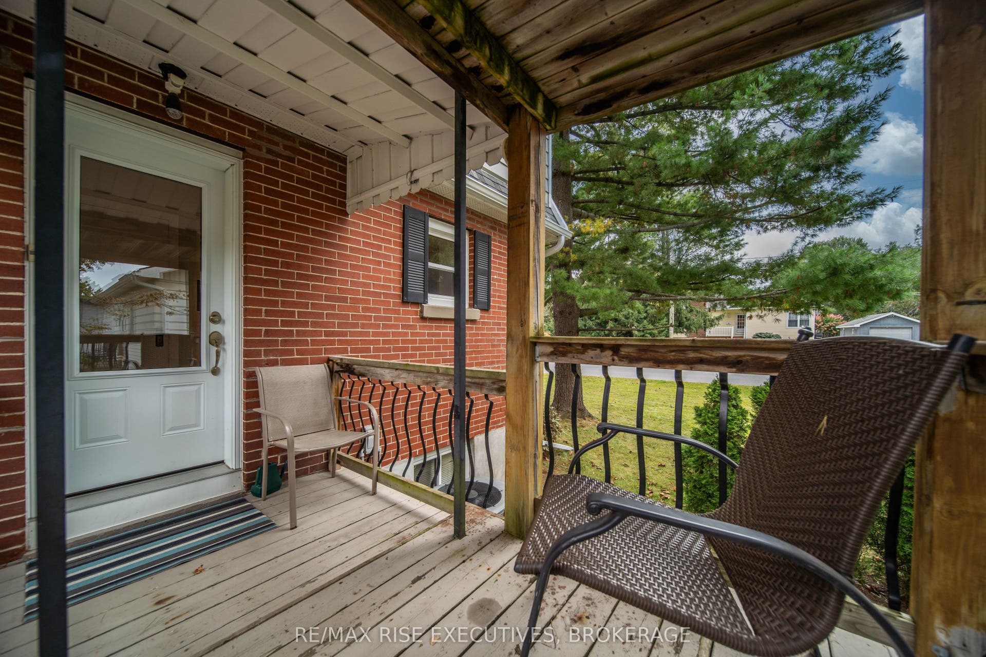 130 Florence Street, Kingston, Frontenac ON K7M 1Y8