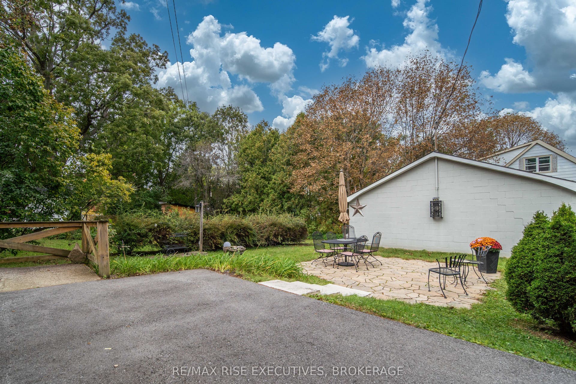 130 Florence Street, Kingston, Frontenac ON K7M 1Y8