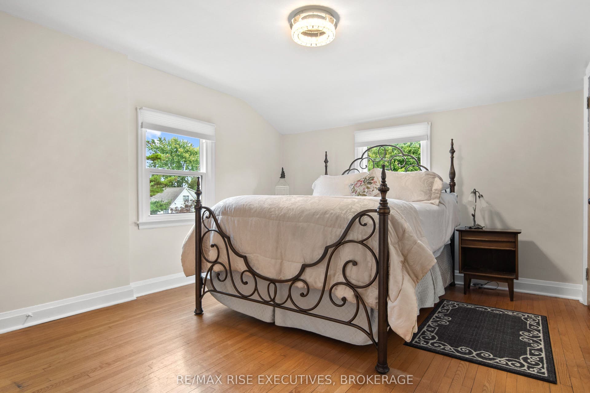 130 Florence Street, Kingston, Frontenac ON K7M 1Y8