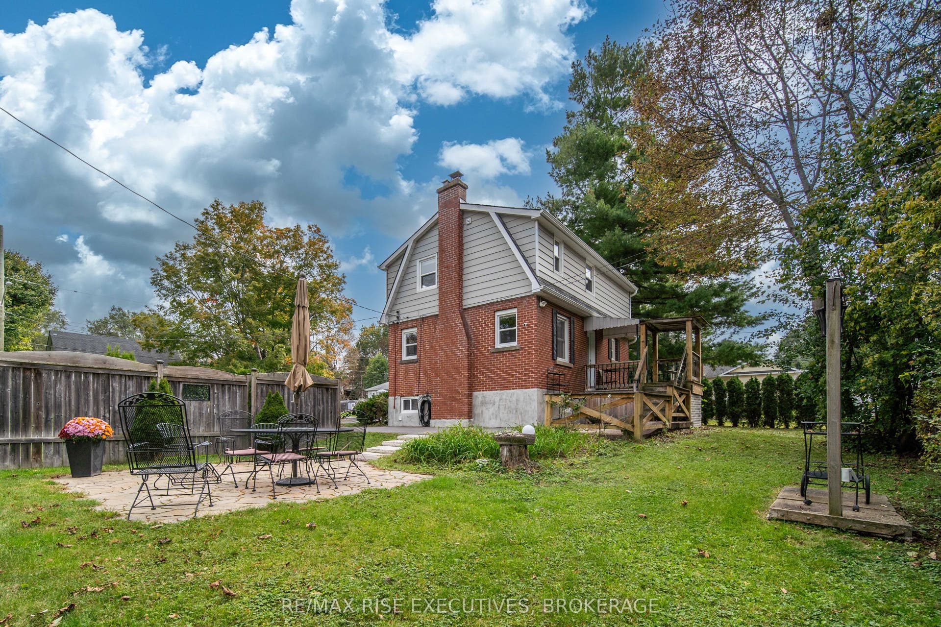 130 Florence Street, Kingston, Frontenac ON K7M 1Y8