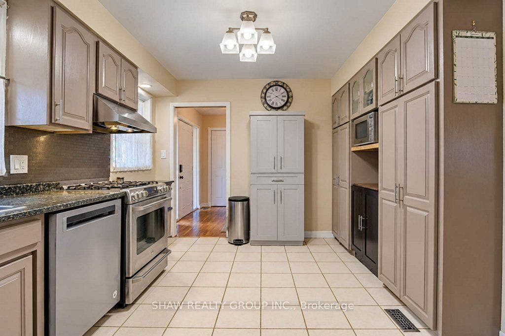 1370 Thorman Place, Cambridge, Waterloo ON N3H 4K5 1370 Thorman Place, Cambridge, Waterloo ON N3H 4K5