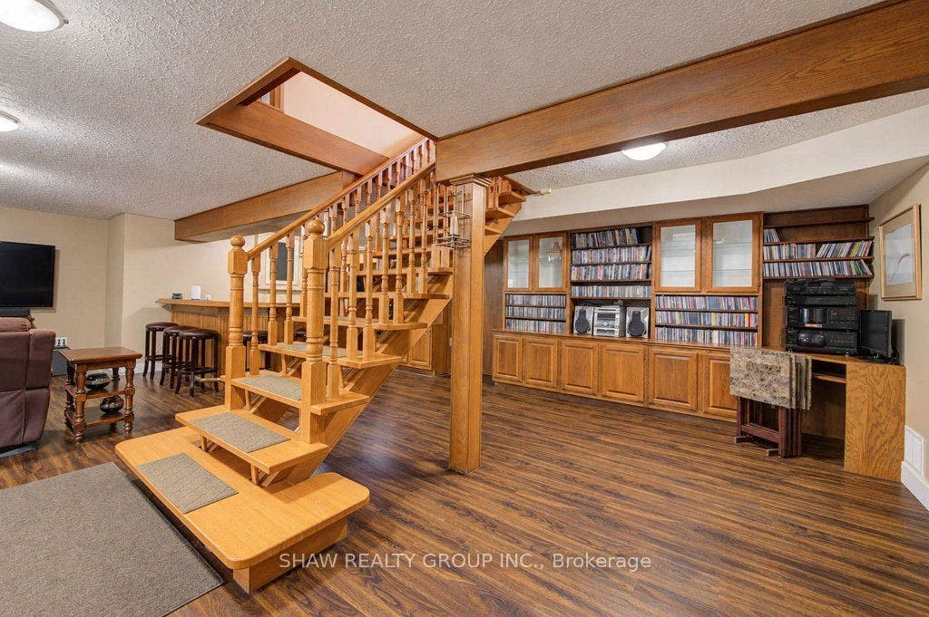 1370 Thorman Place, Cambridge, Waterloo ON N3H 4K5 1370 Thorman Place, Cambridge, Waterloo ON N3H 4K5