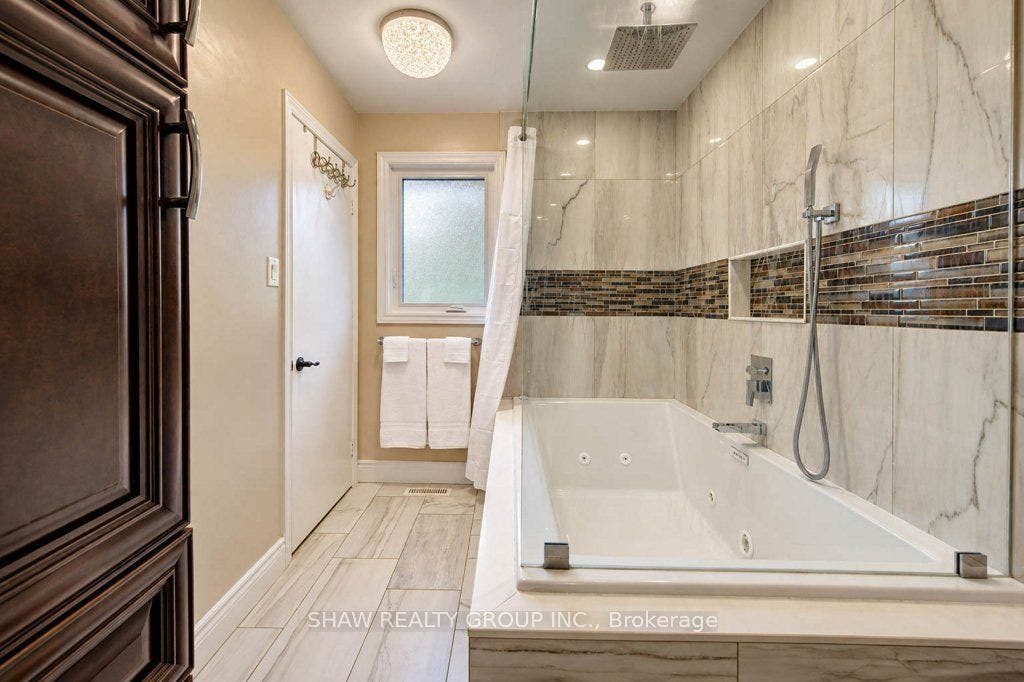 1370 Thorman Place, Cambridge, Waterloo ON N3H 4K5 1370 Thorman Place, Cambridge, Waterloo ON N3H 4K5