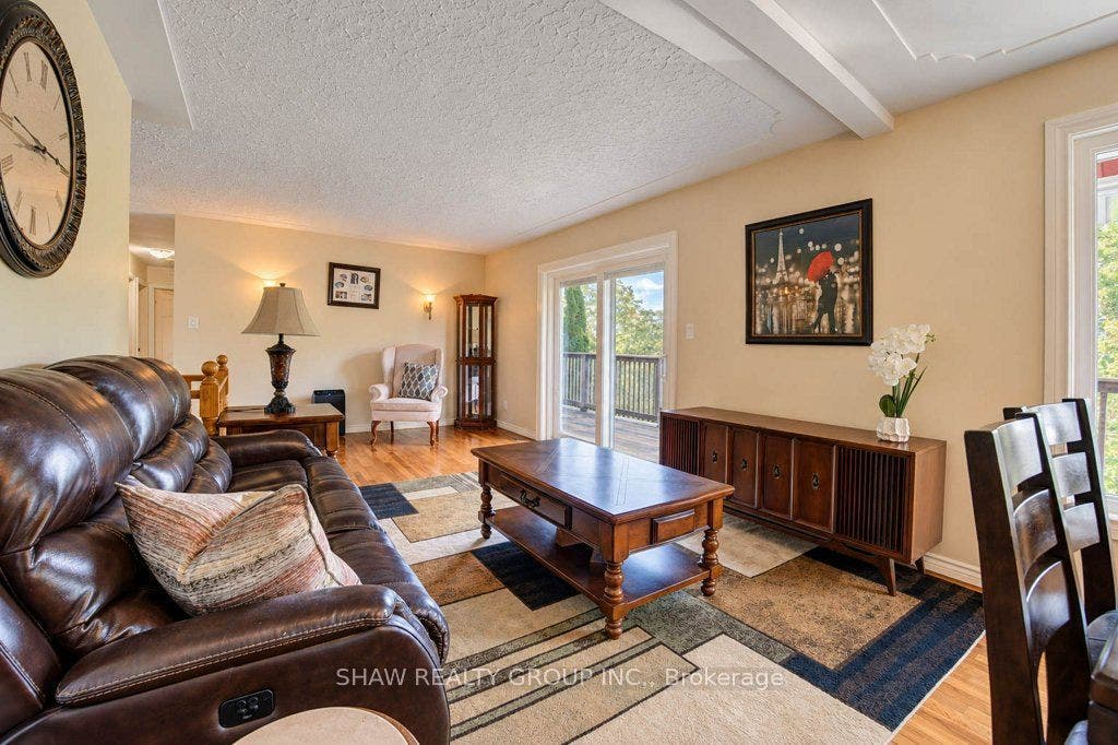 1370 Thorman Place, Cambridge, Waterloo ON N3H 4K5 1370 Thorman Place, Cambridge, Waterloo ON N3H 4K5