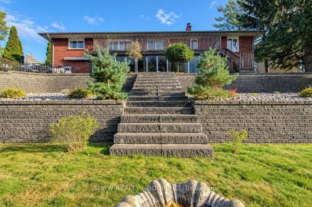 1370 Thorman Place, Cambridge, Waterloo ON N3H 4K5 1370 Thorman Place, Cambridge, Waterloo ON N3H 4K5