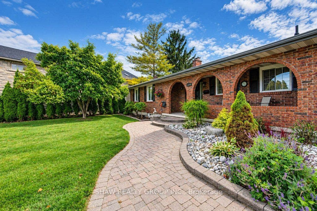 1370 Thorman Place, Cambridge, Waterloo ON N3H 4K5 1370 Thorman Place, Cambridge, Waterloo ON N3H 4K5