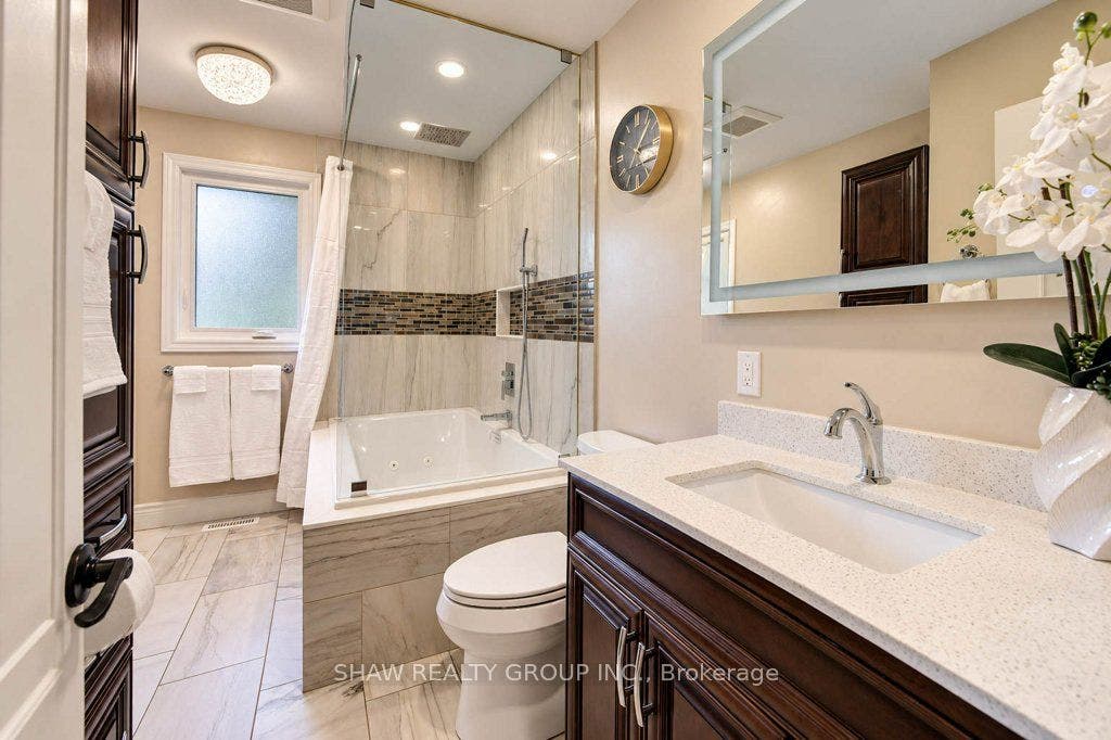 1370 Thorman Place, Cambridge, Waterloo ON N3H 4K5 1370 Thorman Place, Cambridge, Waterloo ON N3H 4K5