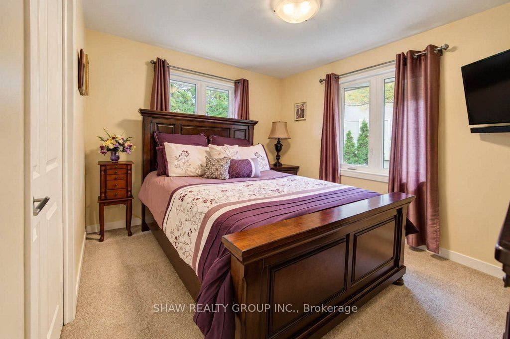 1370 Thorman Place, Cambridge, Waterloo ON N3H 4K5 1370 Thorman Place, Cambridge, Waterloo ON N3H 4K5