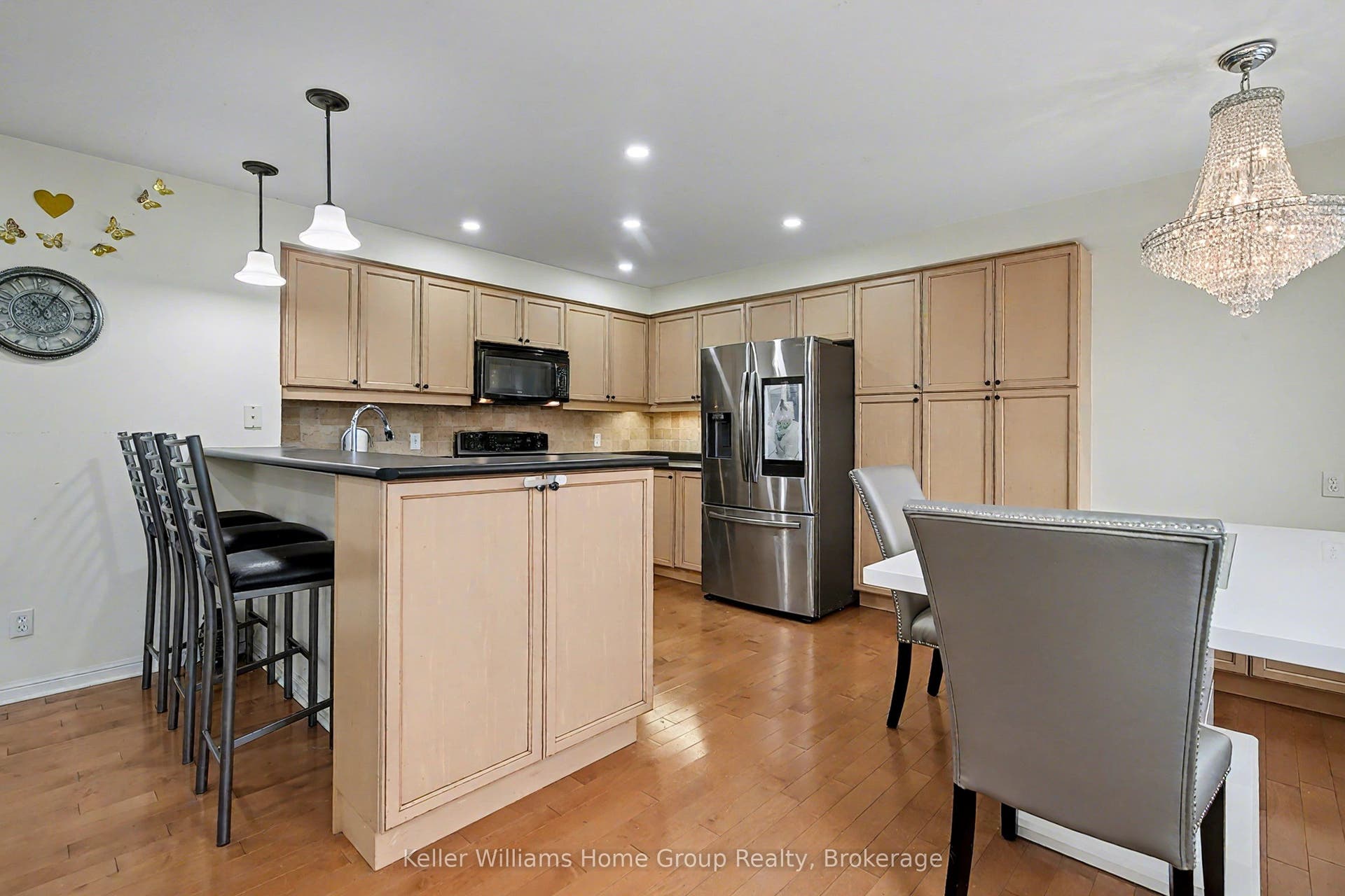 24 Baintree Way, #Upper, Cambridge, Waterloo ON N1T 2H3 24 Baintree Way, #Upper, Cambridge, Waterloo ON N1T 2H3