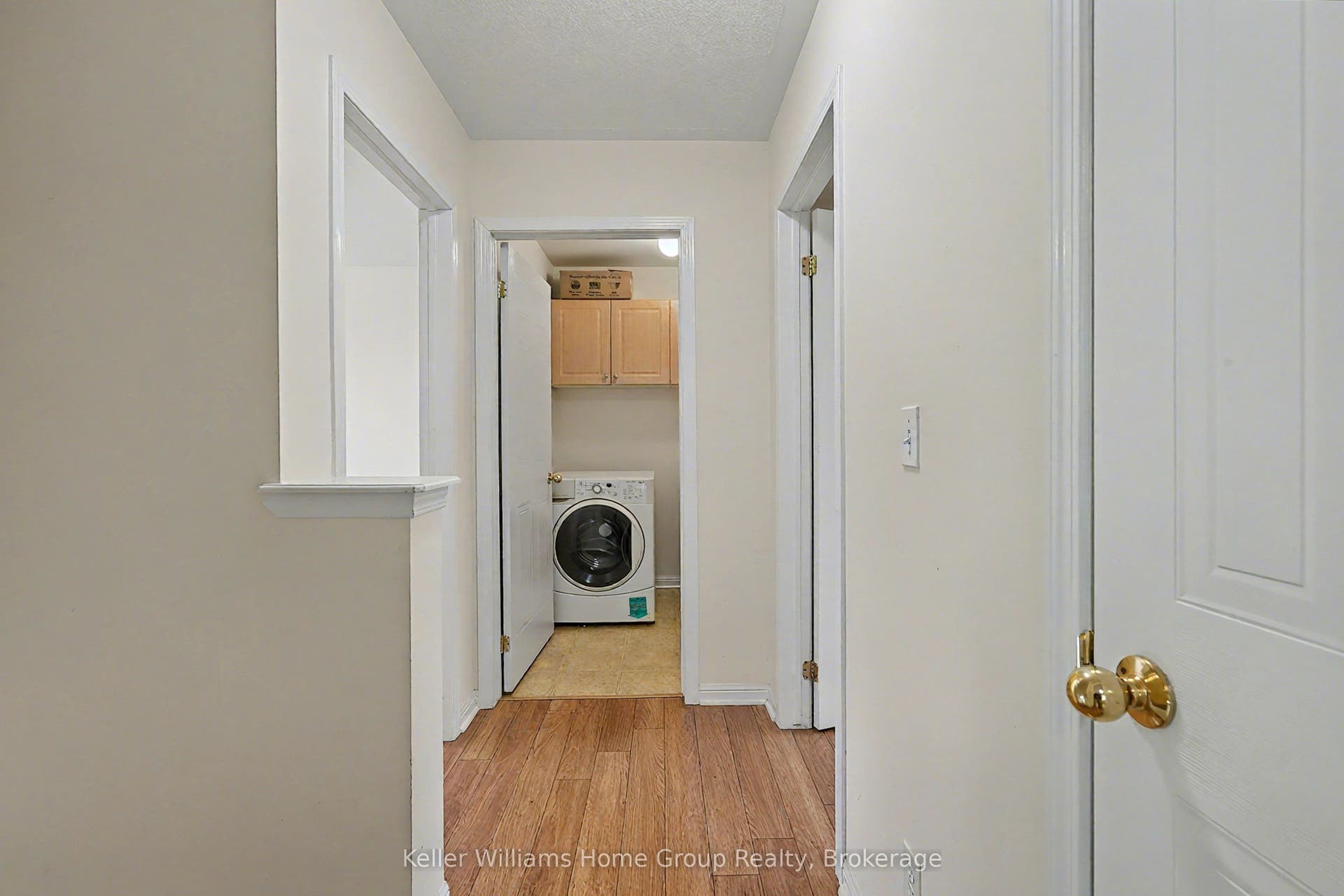 24 Baintree Way, #Upper, Cambridge, Waterloo ON N1T 2H3 24 Baintree Way, #Upper, Cambridge, Waterloo ON N1T 2H3