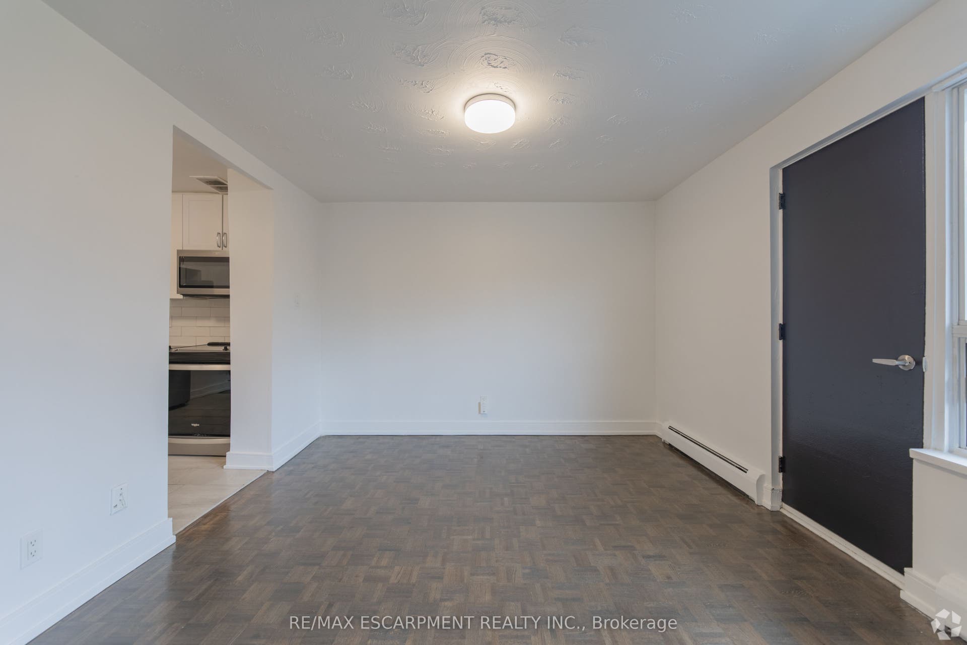 285 Erb Street W, #809, Waterloo, Waterloo ON N2L 1W4 285 Erb Street W, #809, Waterloo, Waterloo ON N2L 1W4