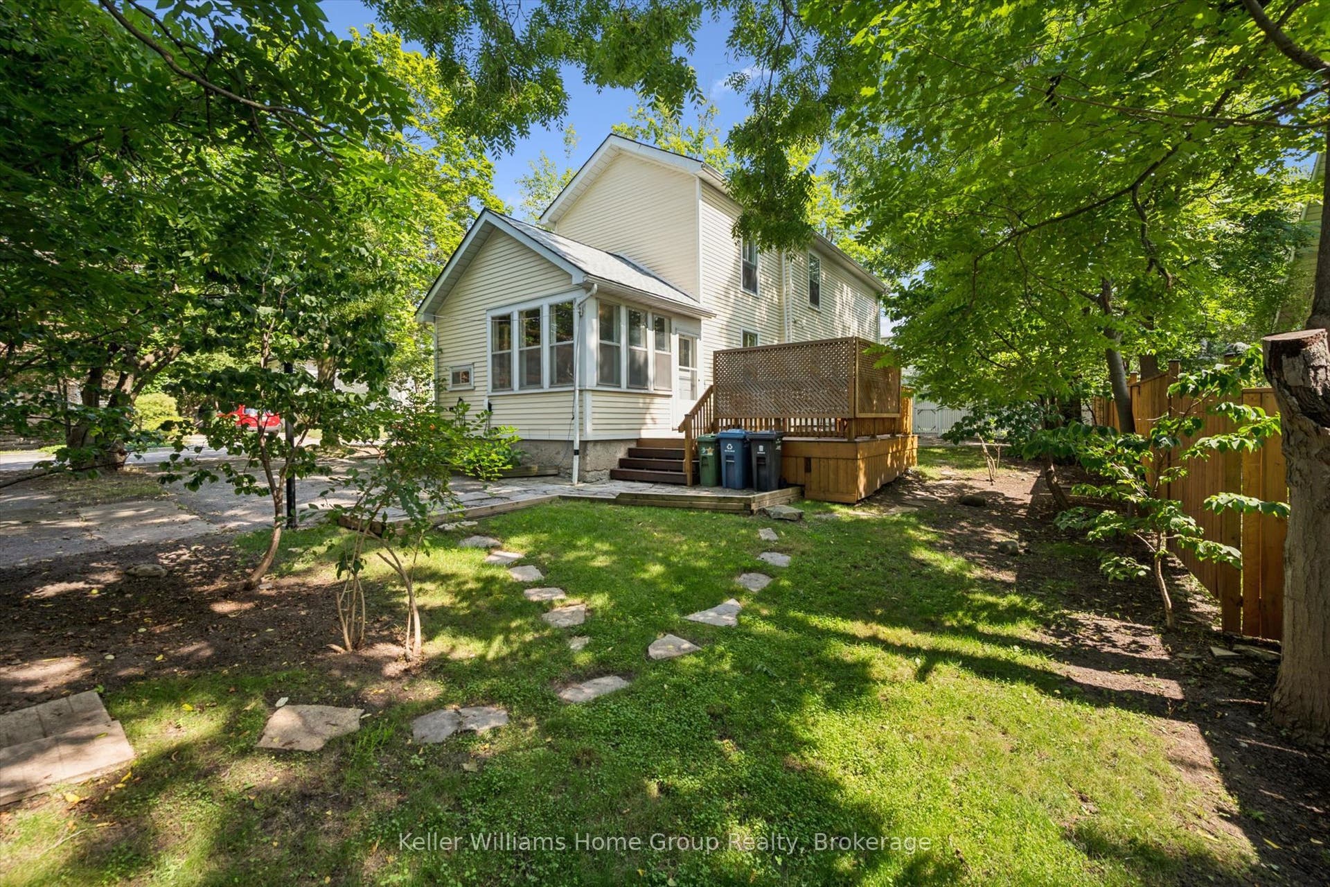 129 Suffolk Street W, Guelph, Wellington ON N1H 2J6 129 Suffolk Street W, Guelph, Wellington ON N1H 2J6