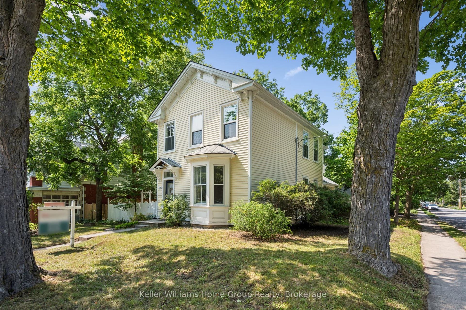 129 Suffolk Street W, Guelph, Wellington ON N1H 2J6 129 Suffolk Street W, Guelph, Wellington ON N1H 2J6