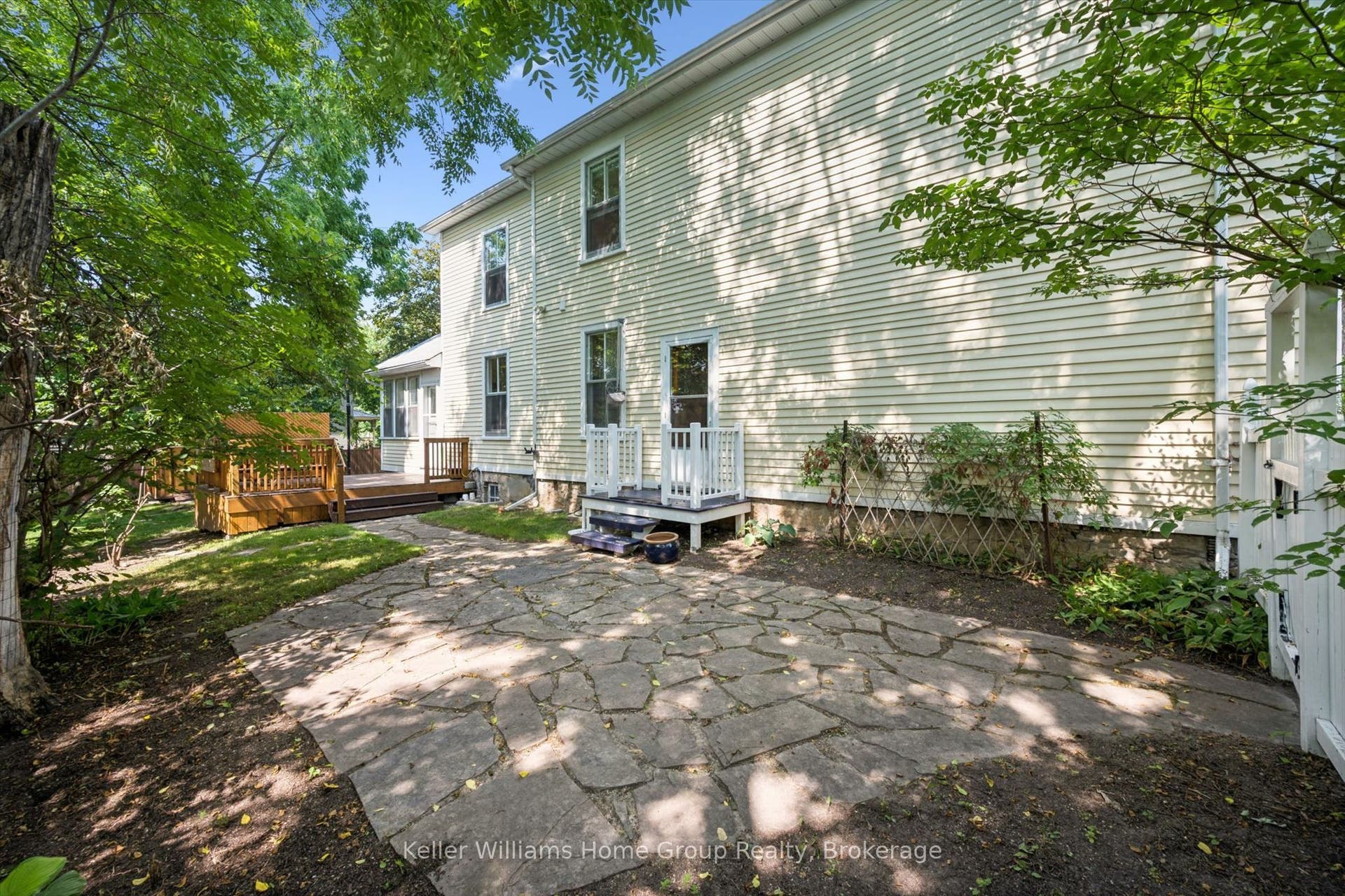 129 Suffolk Street W, Guelph, Wellington ON N1H 2J6 129 Suffolk Street W, Guelph, Wellington ON N1H 2J6