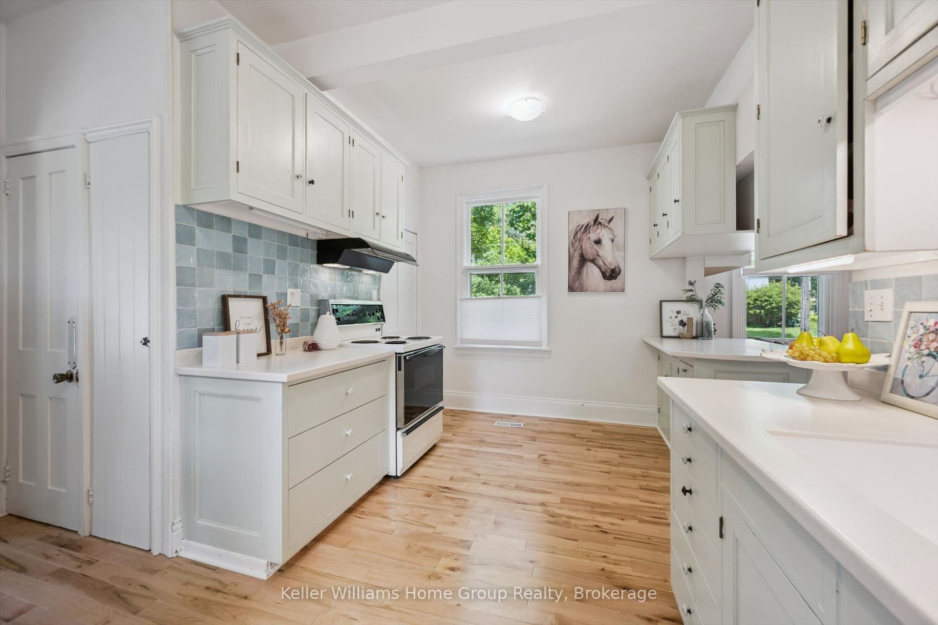 129 Suffolk Street W, Guelph, Wellington ON N1H 2J6 129 Suffolk Street W, Guelph, Wellington ON N1H 2J6