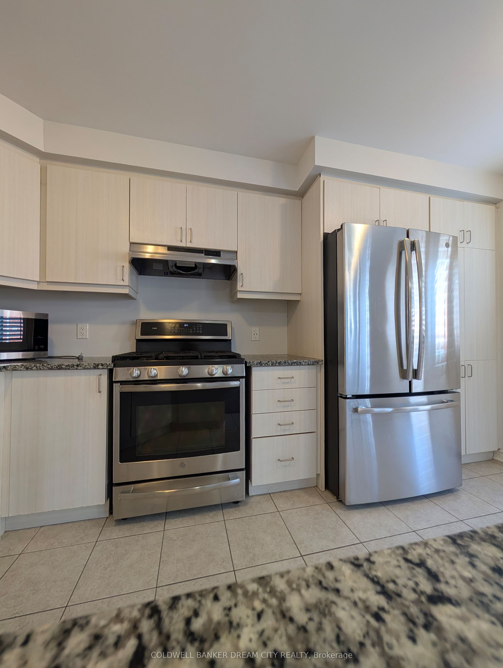 19 Ridge Road, #31, Cambridge, Waterloo ON N3E 0C7 19 Ridge Road, #31, Cambridge, Waterloo ON N3E 0C7