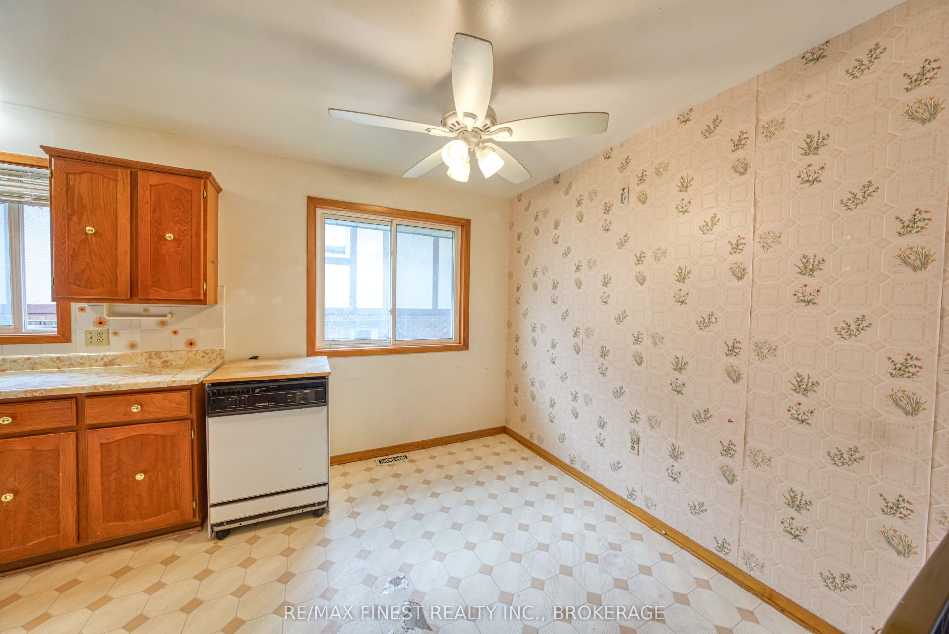788 Kimberley Street, Kingston, Frontenac ON K7P 1C3