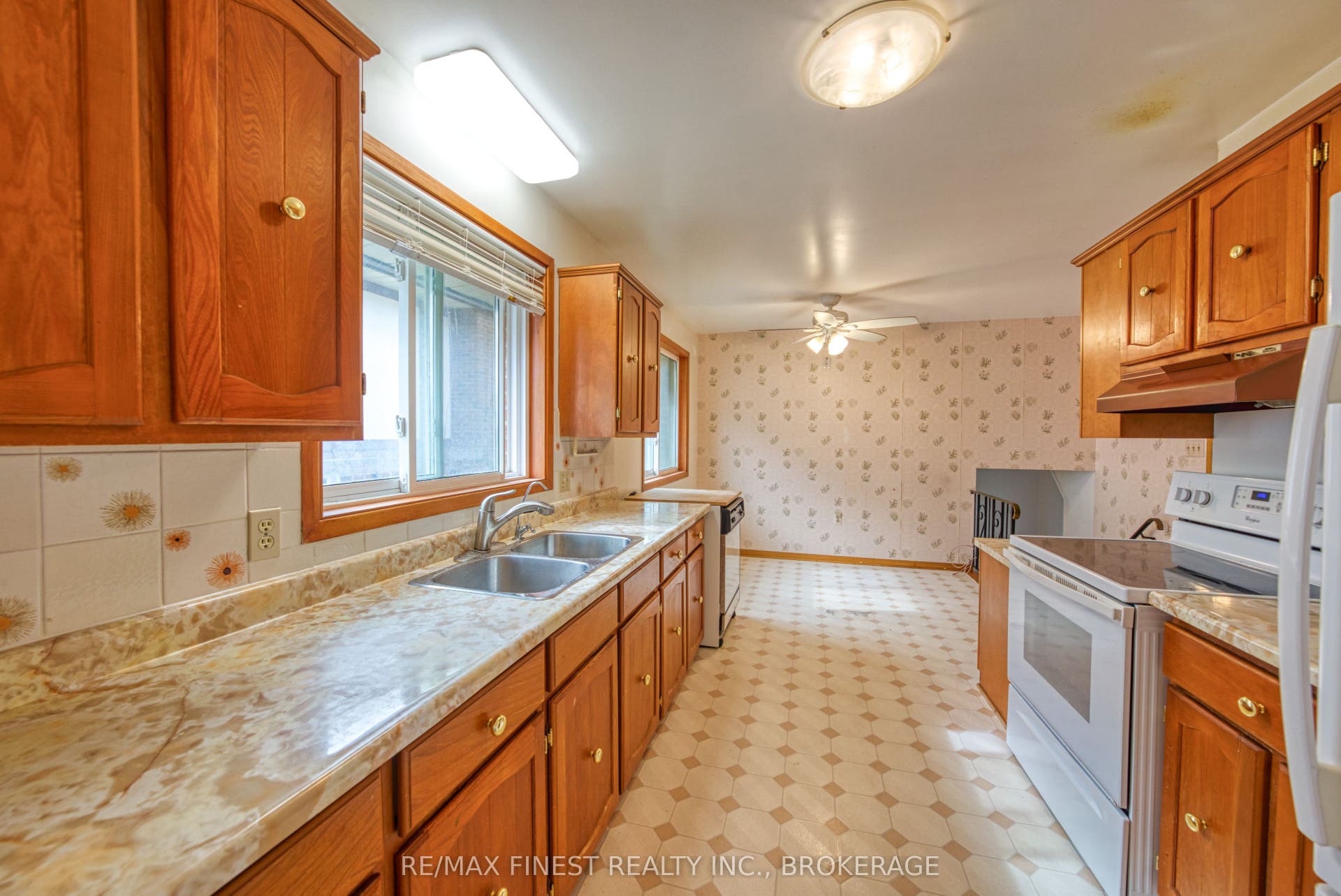 788 Kimberley Street, Kingston, Frontenac ON K7P 1C3