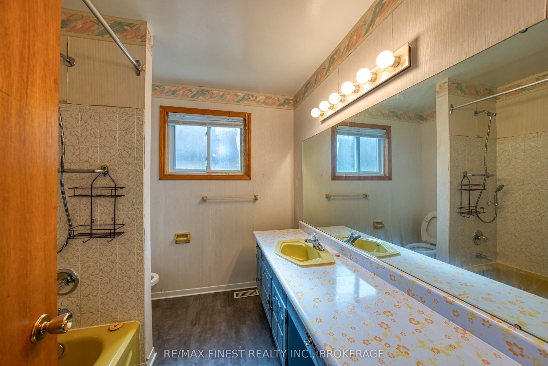 788 Kimberley Street, Kingston, Frontenac ON K7P 1C3