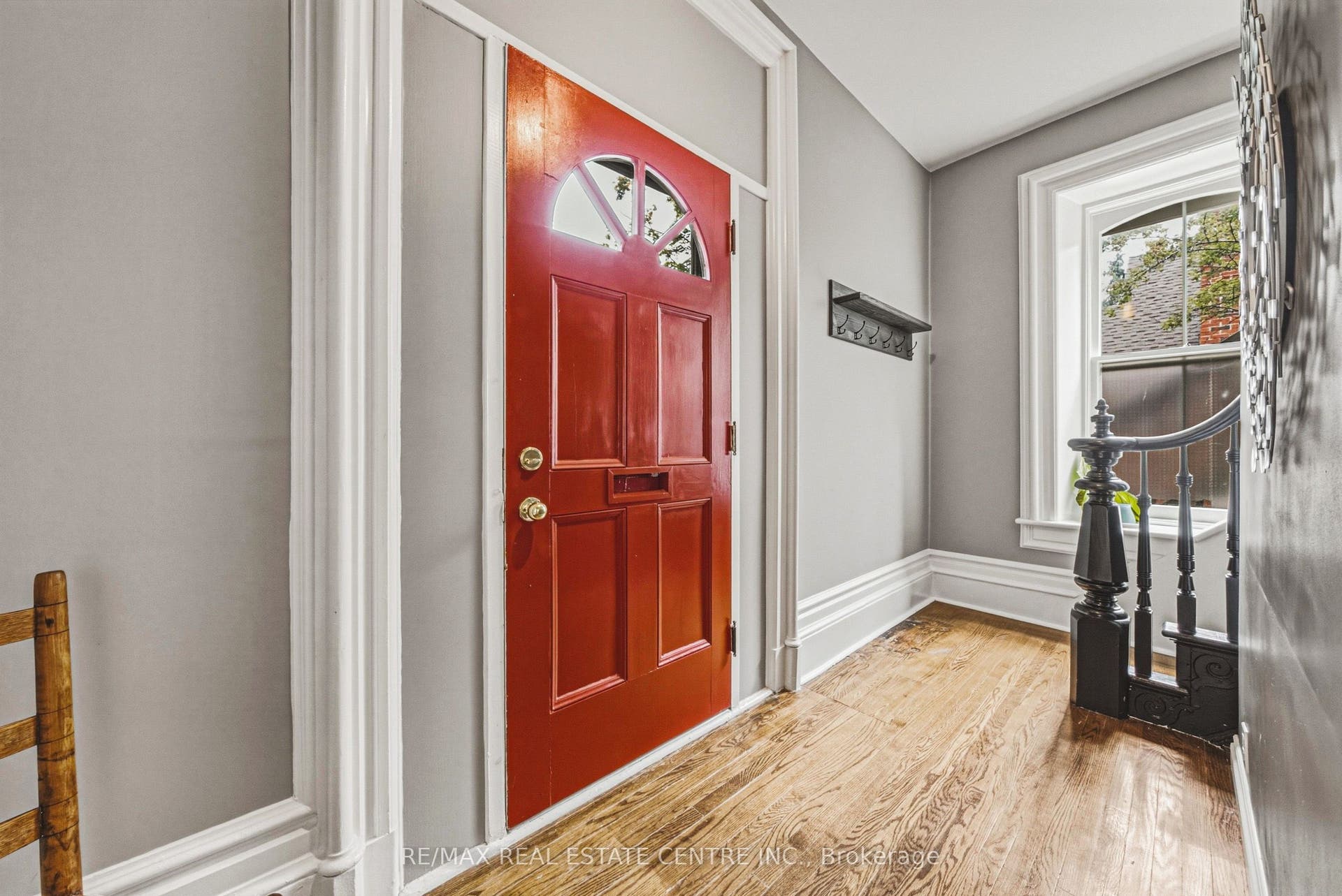 75 Pollock Avenue, Cambridge, Waterloo ON N1R 2B4 75 Pollock Avenue, Cambridge, Waterloo ON N1R 2B4