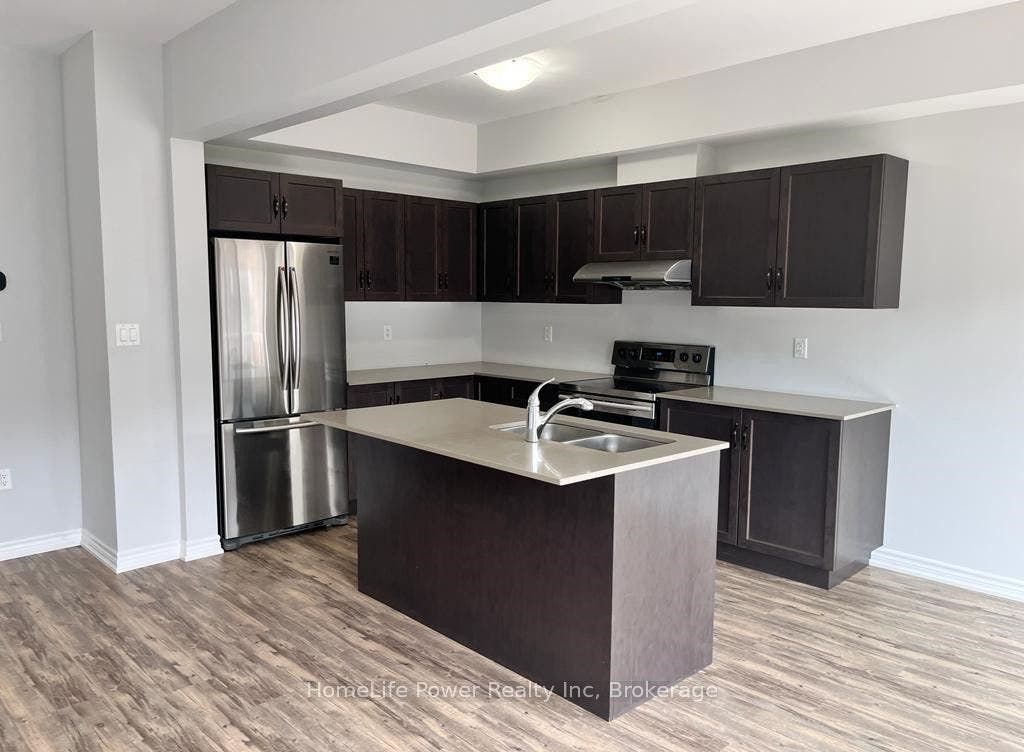324 Equestrian Way, #40, Cambridge, Waterloo ON N2E 2M6 324 Equestrian Way, #40, Cambridge, Waterloo ON N2E 2M6