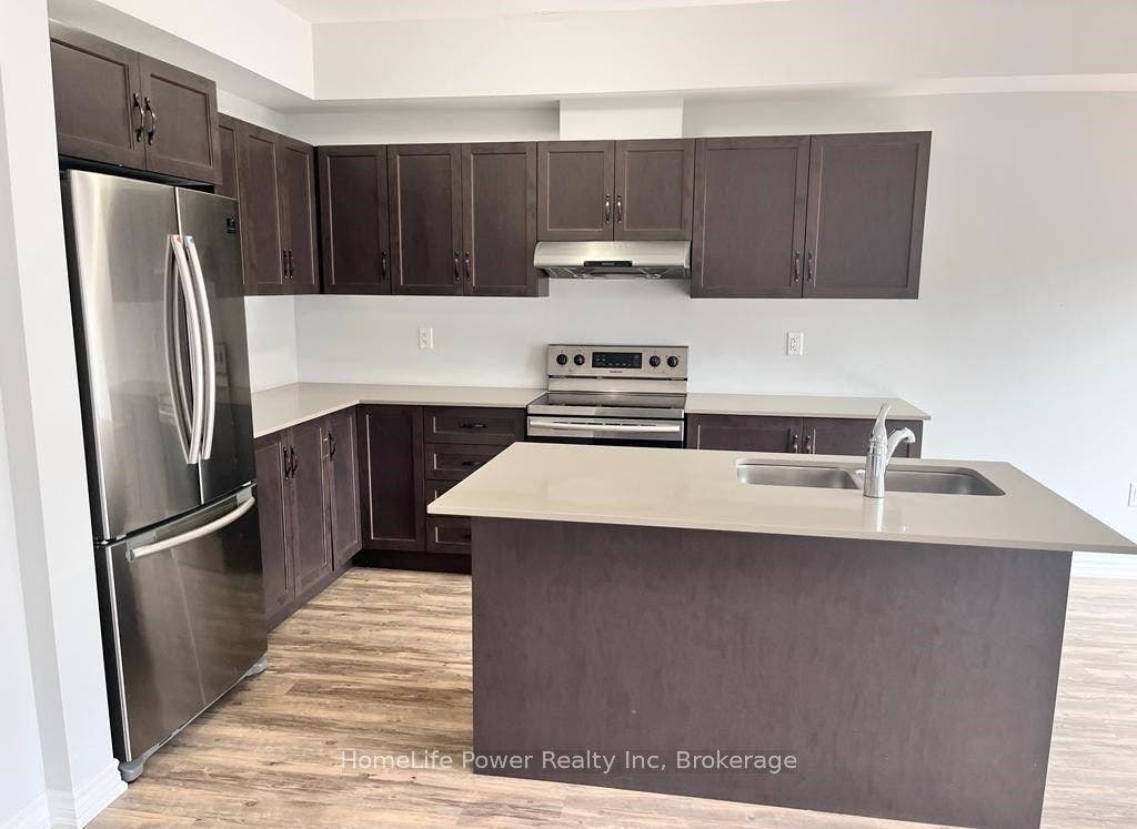 324 Equestrian Way, #40, Cambridge, Waterloo ON N2E 2M6 324 Equestrian Way, #40, Cambridge, Waterloo ON N2E 2M6