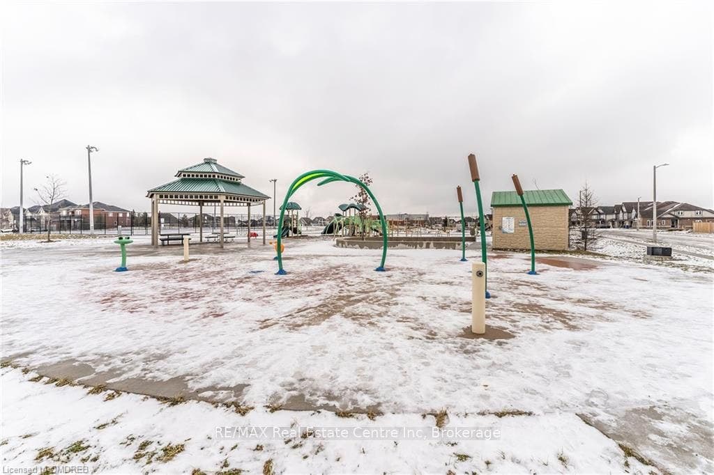 115 MCCANN Street, Guelph, Wellington ON N1G 0A8 115 MCCANN Street, Guelph, Wellington ON N1G 0A8