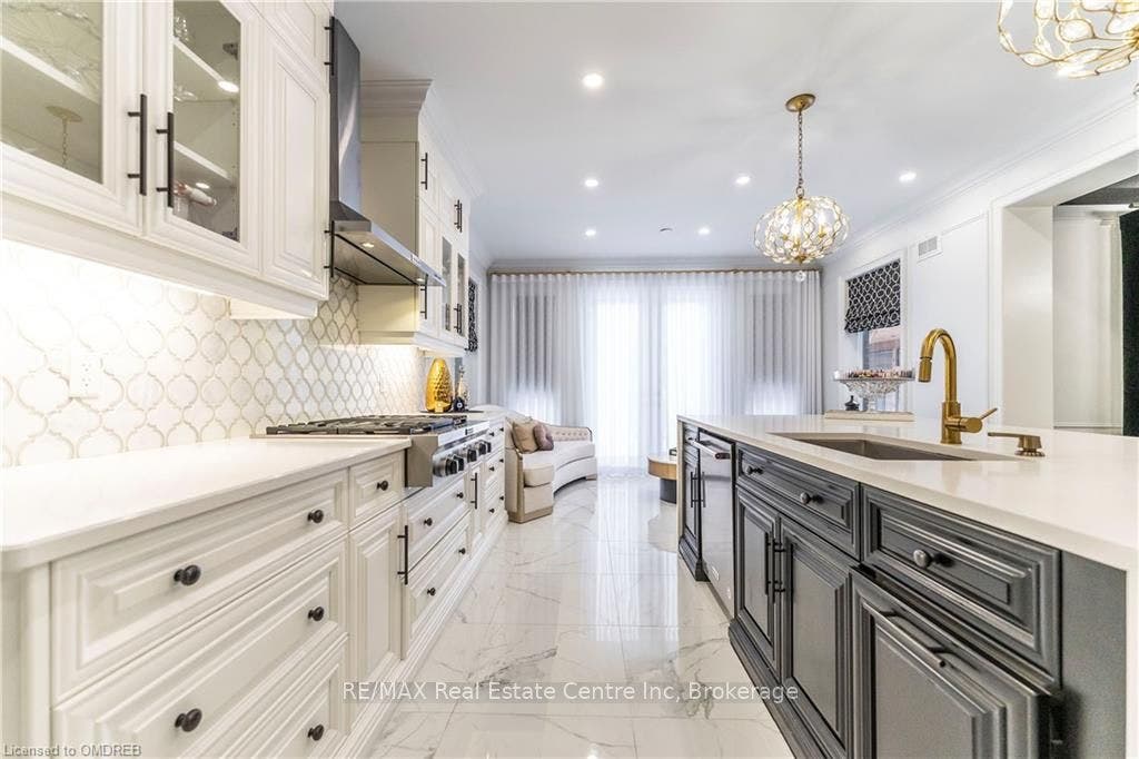 115 MCCANN Street, Guelph, Wellington ON N1G 0A8 115 MCCANN Street, Guelph, Wellington ON N1G 0A8