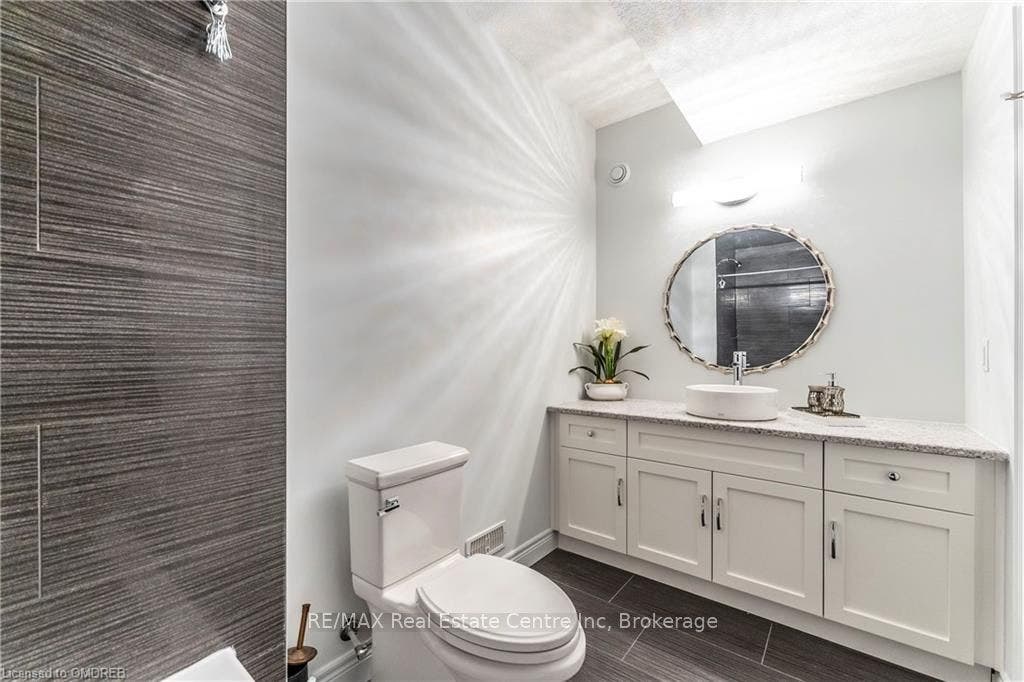 115 MCCANN Street, Guelph, Wellington ON N1G 0A8 115 MCCANN Street, Guelph, Wellington ON N1G 0A8