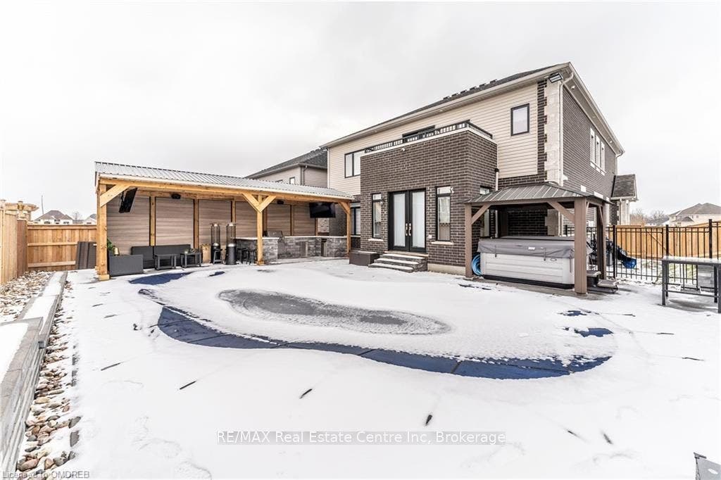 115 MCCANN Street, Guelph, Wellington ON N1G 0A8 115 MCCANN Street, Guelph, Wellington ON N1G 0A8