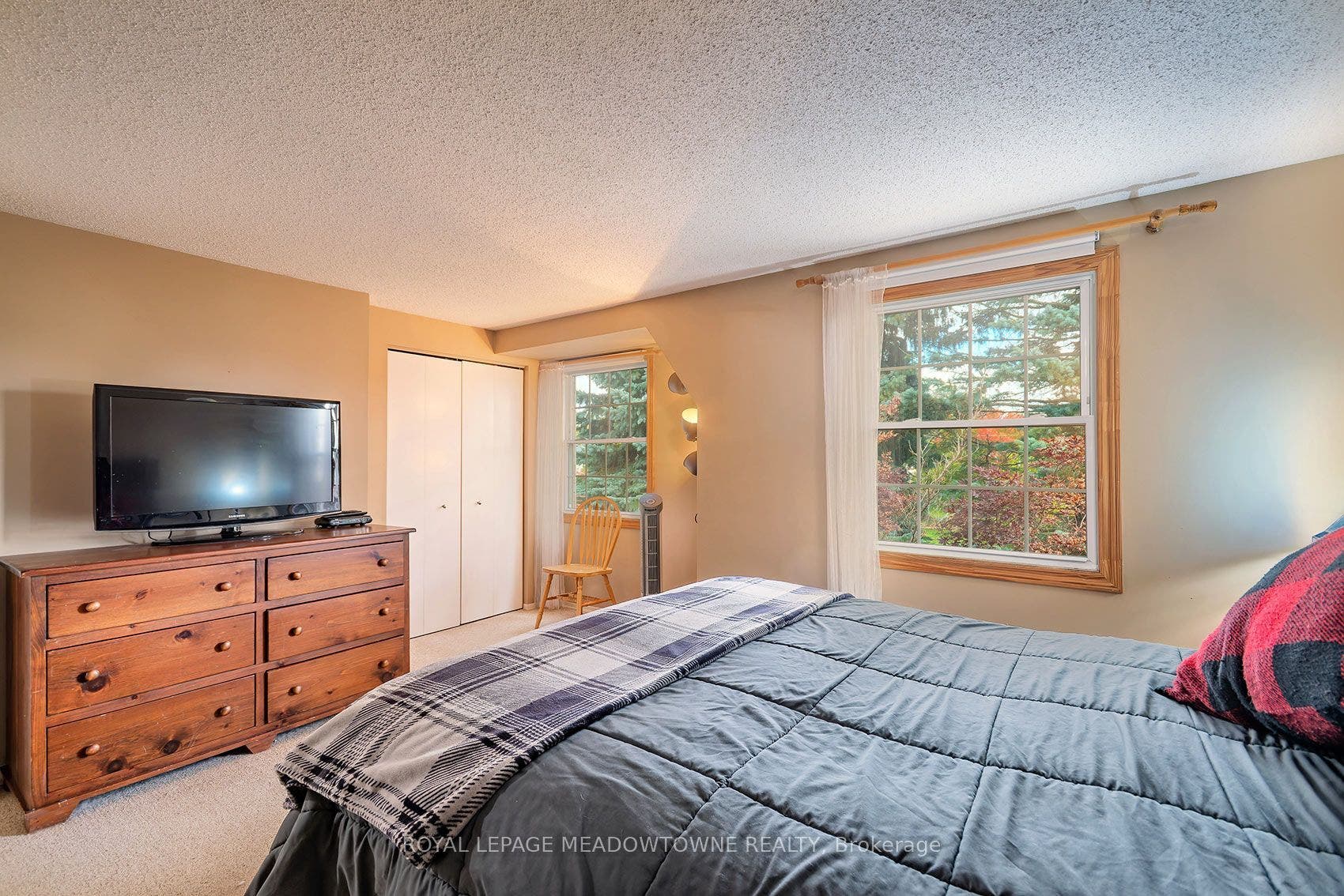 209 Elmira Road S, Guelph, Wellington ON N1K 1R2 209 Elmira Road S, Guelph, Wellington ON N1K 1R2