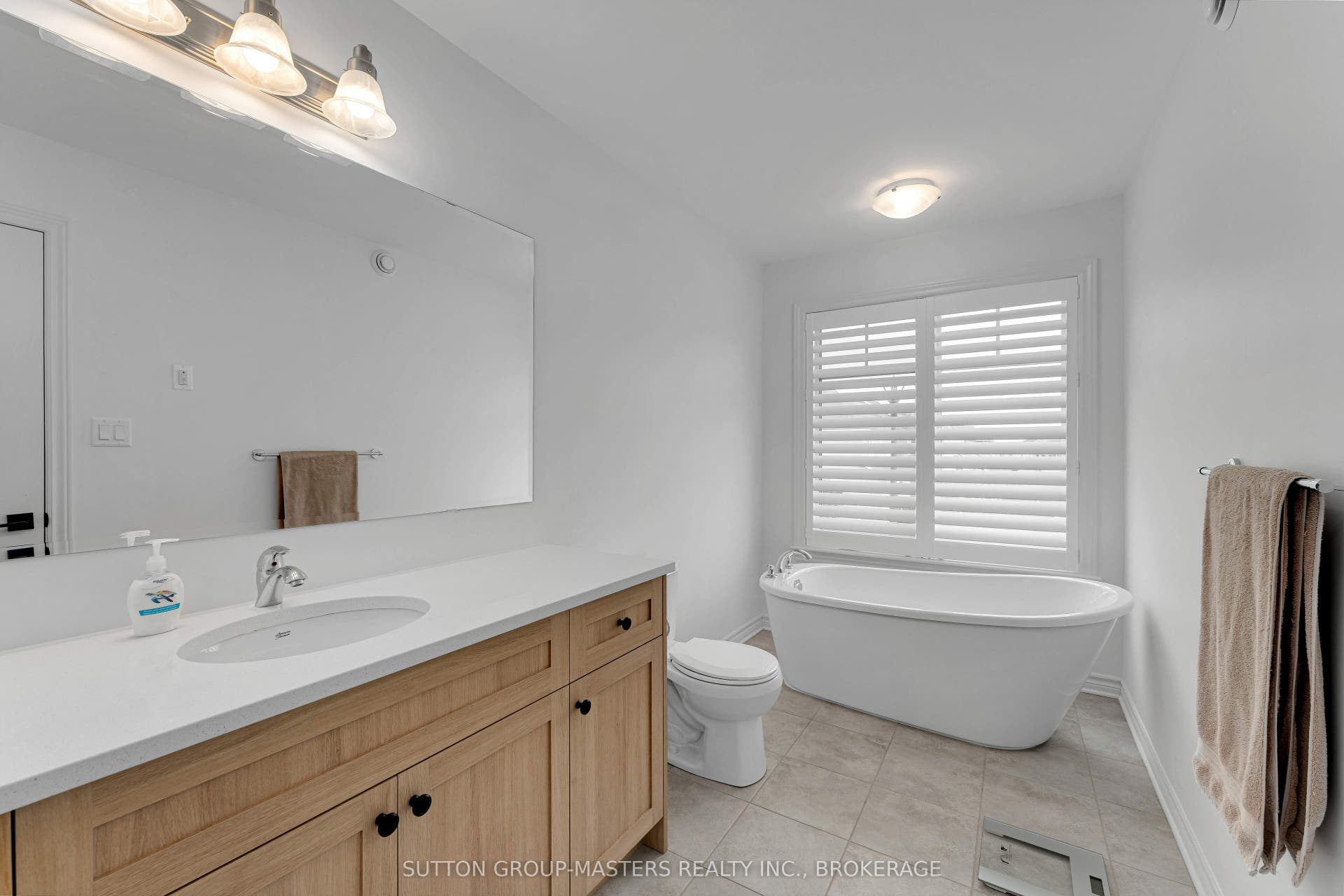 1283 Delancey Drive, Kingston, Frontenac ON K7M 0H5