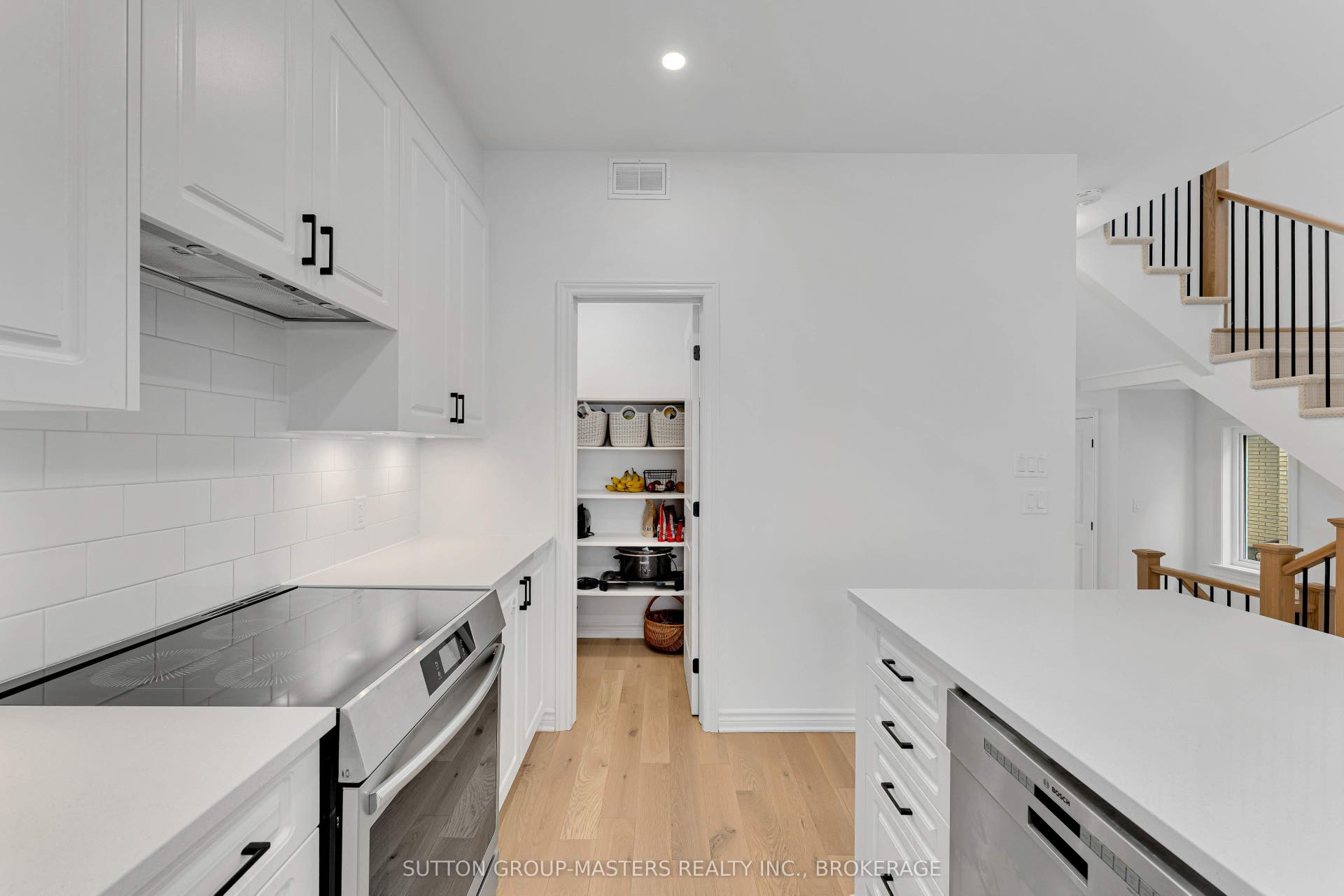 1283 Delancey Drive, Kingston, Frontenac ON K7M 0H5