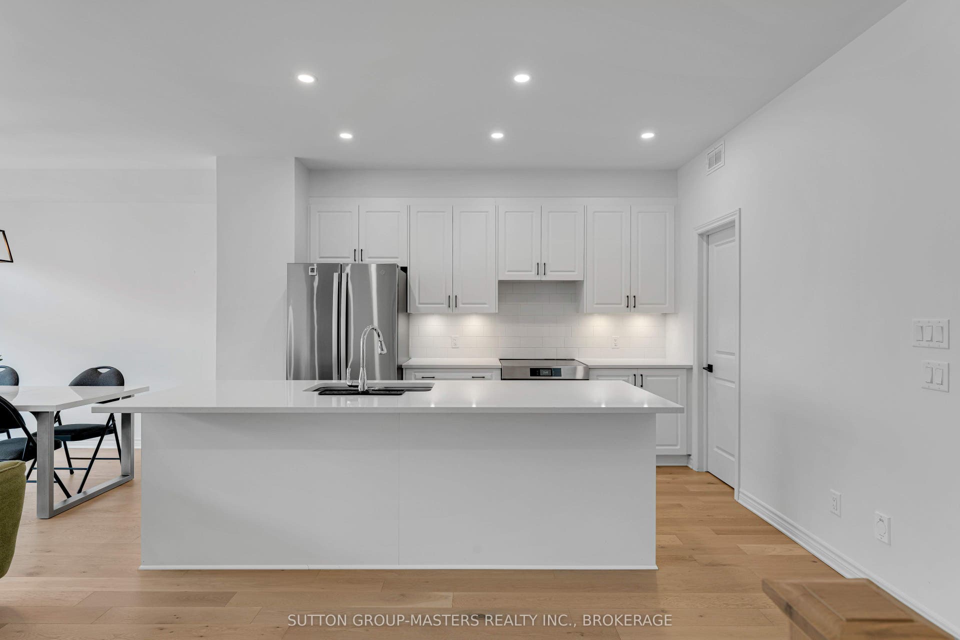 1283 Delancey Drive, Kingston, Frontenac ON K7M 0H5