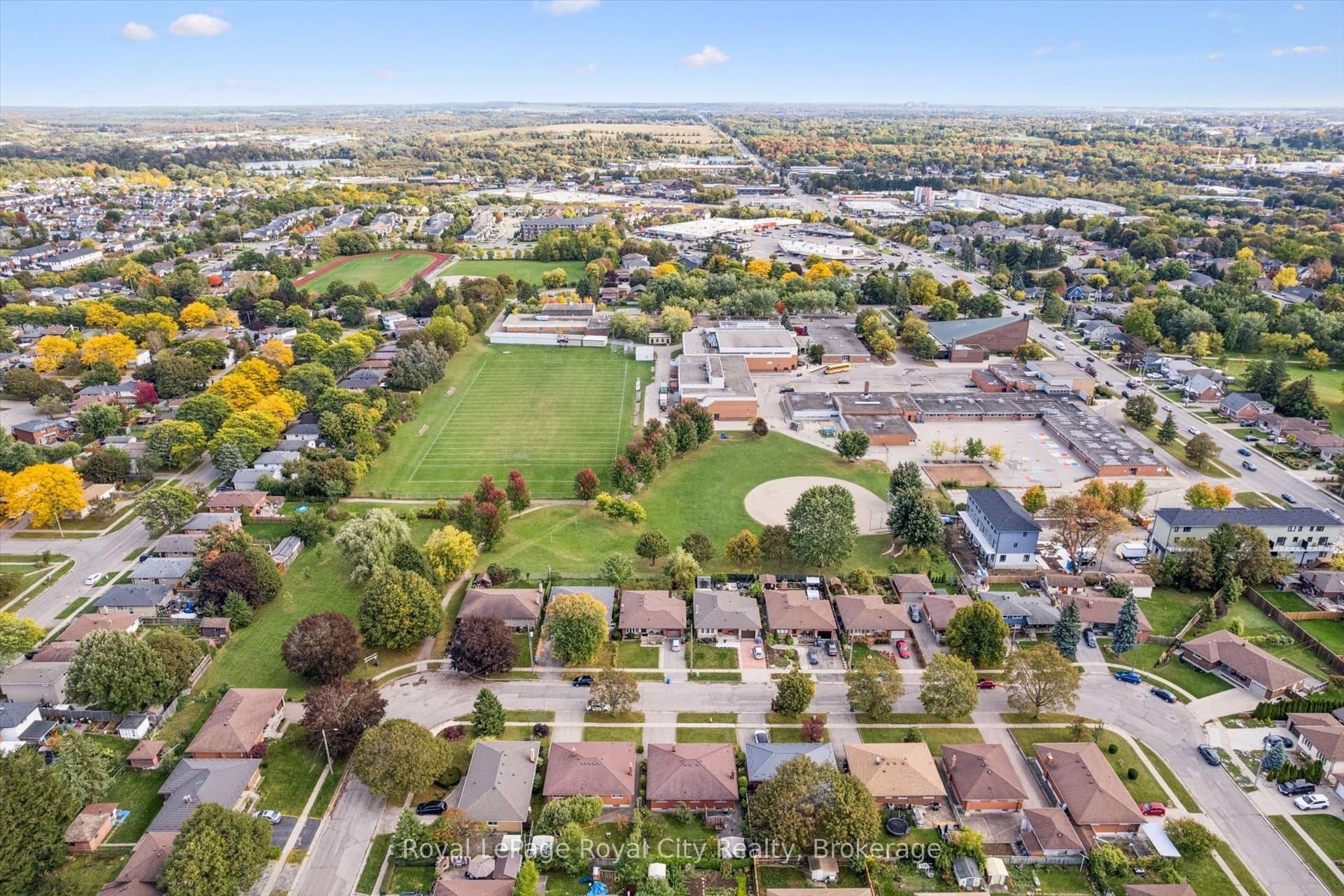 27 Palermo Crescent, Guelph, Wellington ON N1E 2J8 27 Palermo Crescent, Guelph, Wellington ON N1E 2J8
